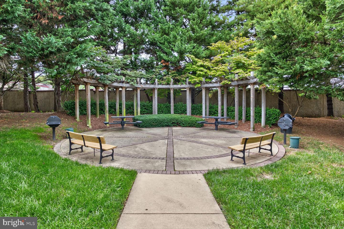 4862 EISENHOWER AVE #460, ALEXANDRIA, Virginia 22304, 1 Bedroom Bedrooms, ,1 BathroomBathrooms,Residential,For sale,4862 EISENHOWER AVE #460,VAAX2050434 MLS # VAAX2050434