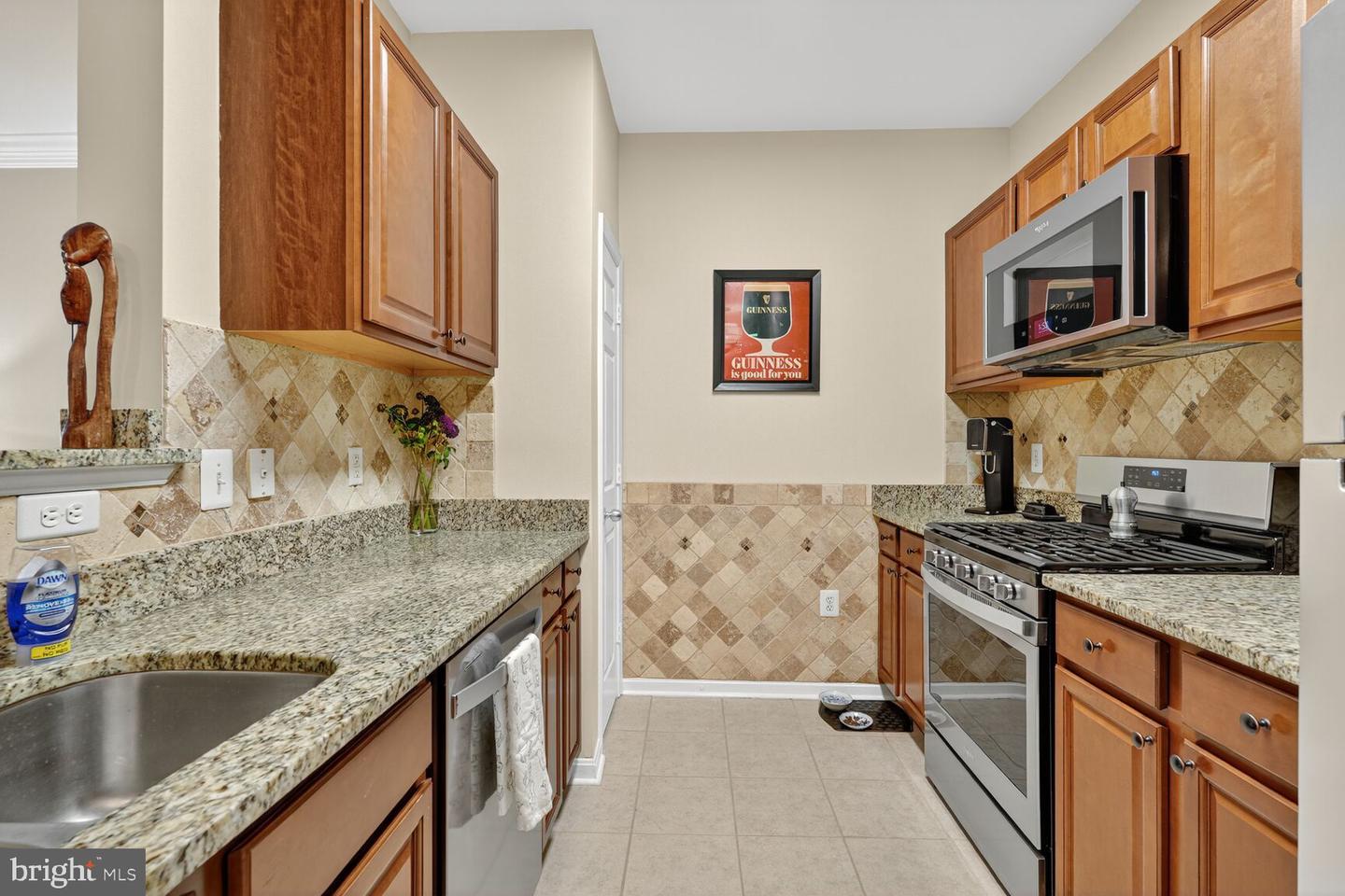 4862 EISENHOWER AVE #460, ALEXANDRIA, Virginia 22304, 1 Bedroom Bedrooms, ,1 BathroomBathrooms,Residential,For sale,4862 EISENHOWER AVE #460,VAAX2050434 MLS # VAAX2050434