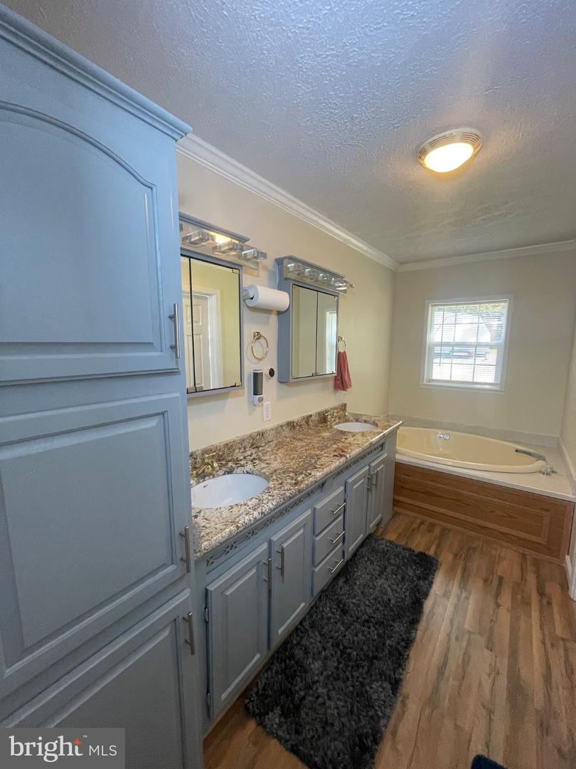 3151 WALDROP CHURCH RD, LOUISA, Virginia 23093, 3 Bedrooms Bedrooms, 6 Rooms Rooms,2 BathroomsBathrooms,Residential,For sale,3151 WALDROP CHURCH RD,VALA2008672 MLS # VALA2008672