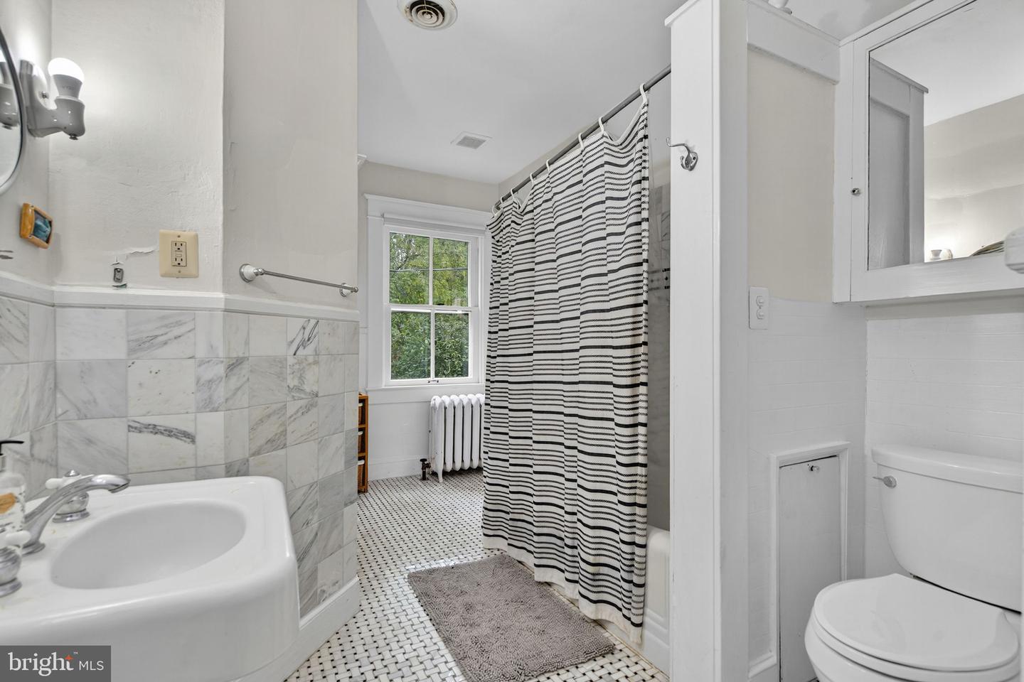 168 HIGH ST, WARRENTON, Virginia 20186, 4 Bedrooms Bedrooms, ,3 BathroomsBathrooms,Residential,For sale,168 HIGH ST,VAFQ2018548 MLS # VAFQ2018548