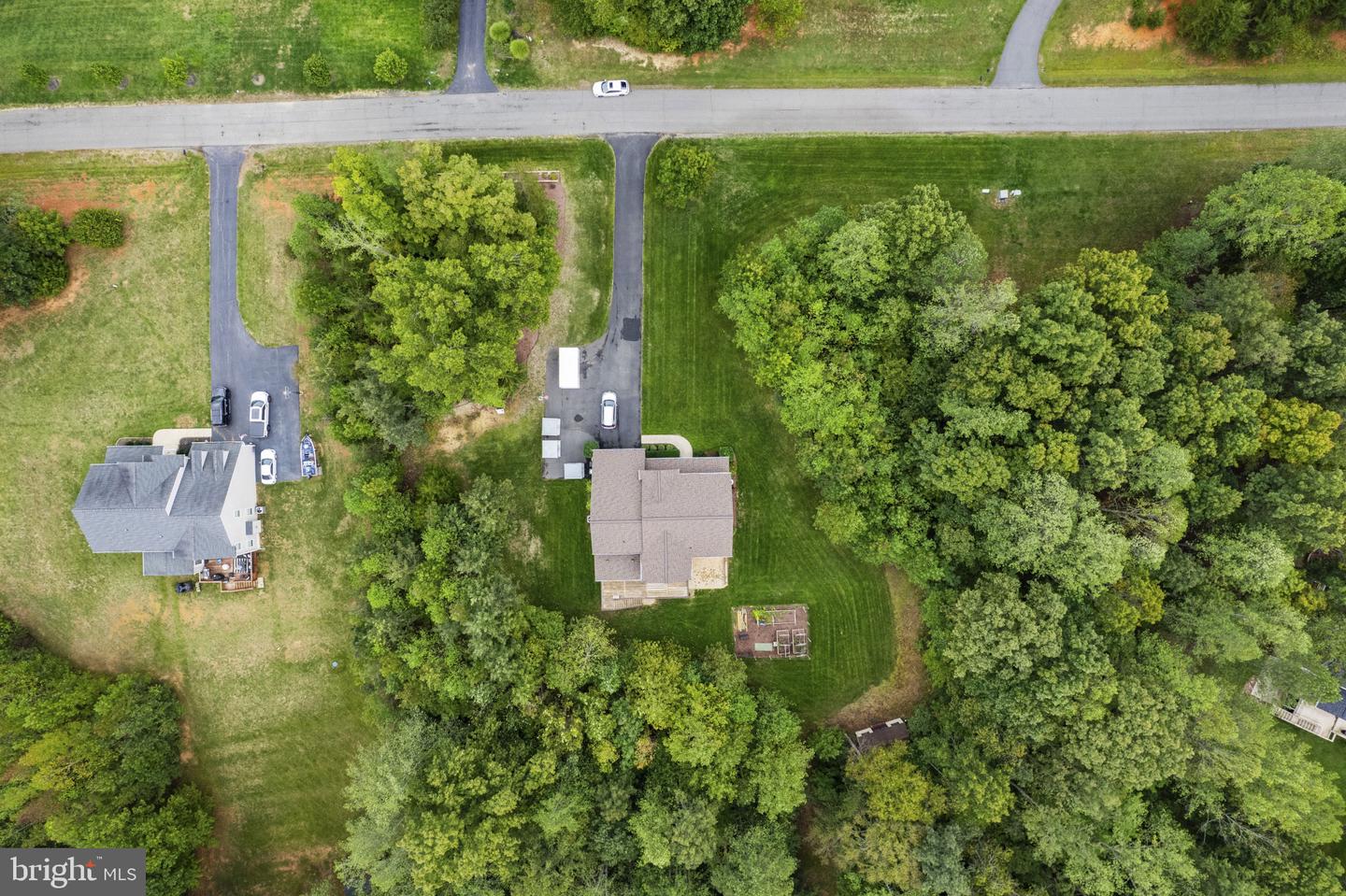 57 BOXWOOD DR, FREDERICKSBURG, Virginia 22406, 5 Bedrooms Bedrooms, 8 Rooms Rooms,3 BathroomsBathrooms,Residential,For sale,57 BOXWOOD DR,VAST2043098 MLS # VAST2043098