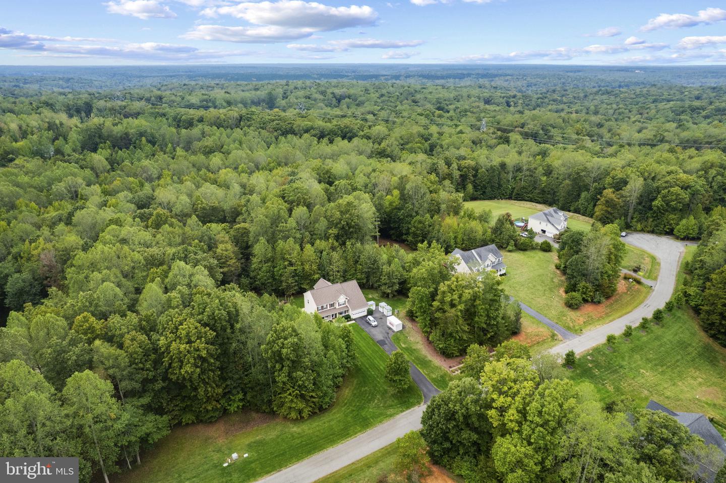 57 BOXWOOD DR, FREDERICKSBURG, Virginia 22406, 5 Bedrooms Bedrooms, 8 Rooms Rooms,3 BathroomsBathrooms,Residential,For sale,57 BOXWOOD DR,VAST2043098 MLS # VAST2043098