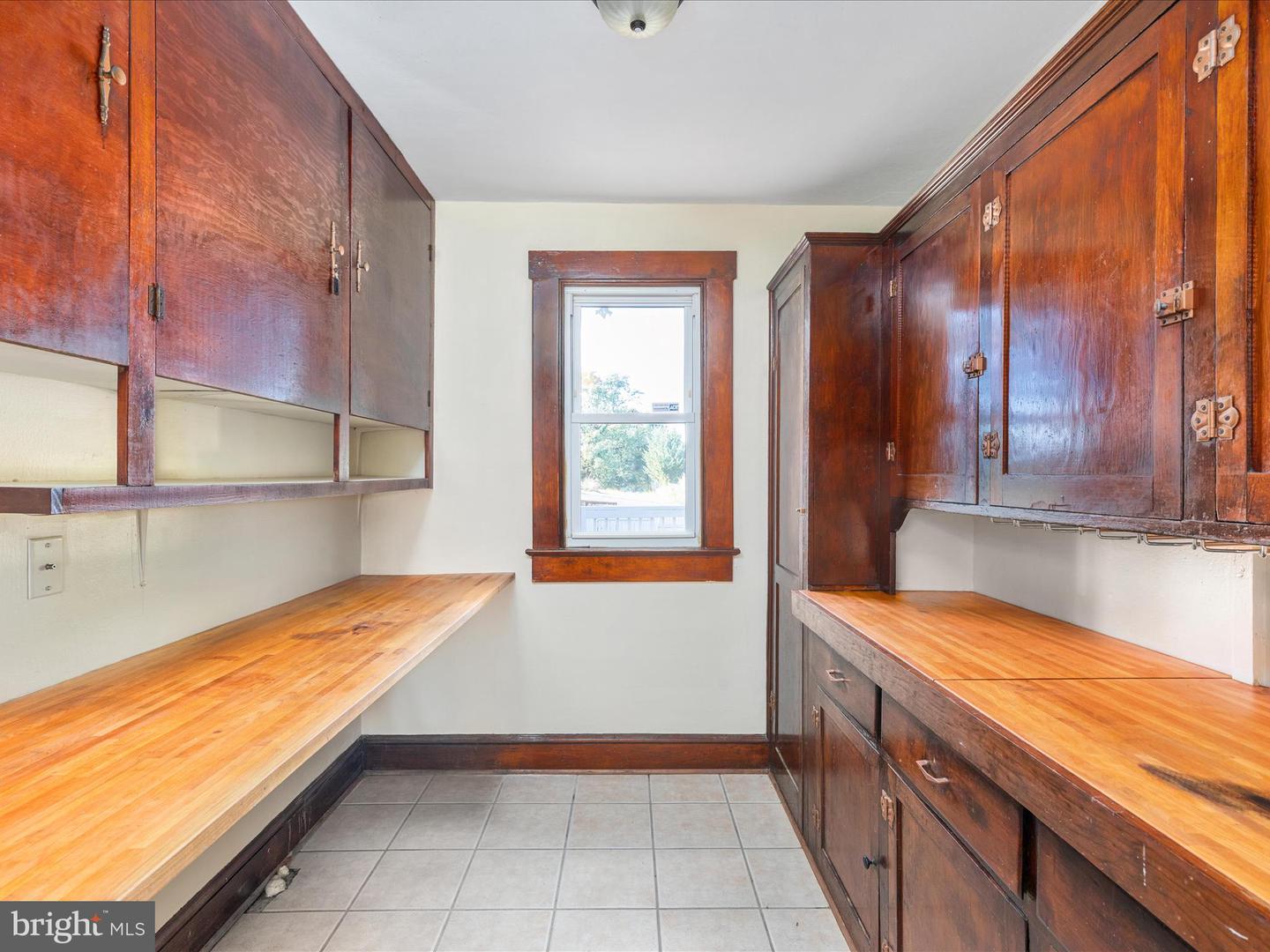707 E CORK ST, WINCHESTER, Virginia 22601, 3 Bedrooms Bedrooms, ,2 BathroomsBathrooms,Residential,For sale,707 E CORK ST,VAWI2009160 MLS # VAWI2009160