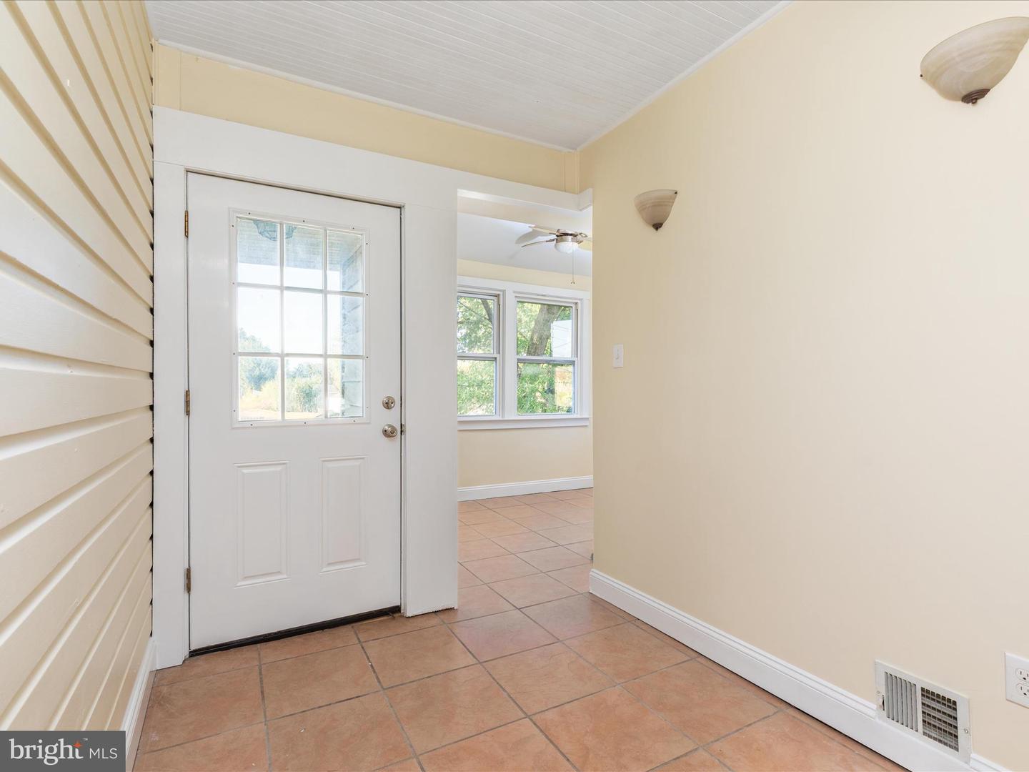707 E CORK ST, WINCHESTER, Virginia 22601, 3 Bedrooms Bedrooms, ,2 BathroomsBathrooms,Residential,For sale,707 E CORK ST,VAWI2009160 MLS # VAWI2009160