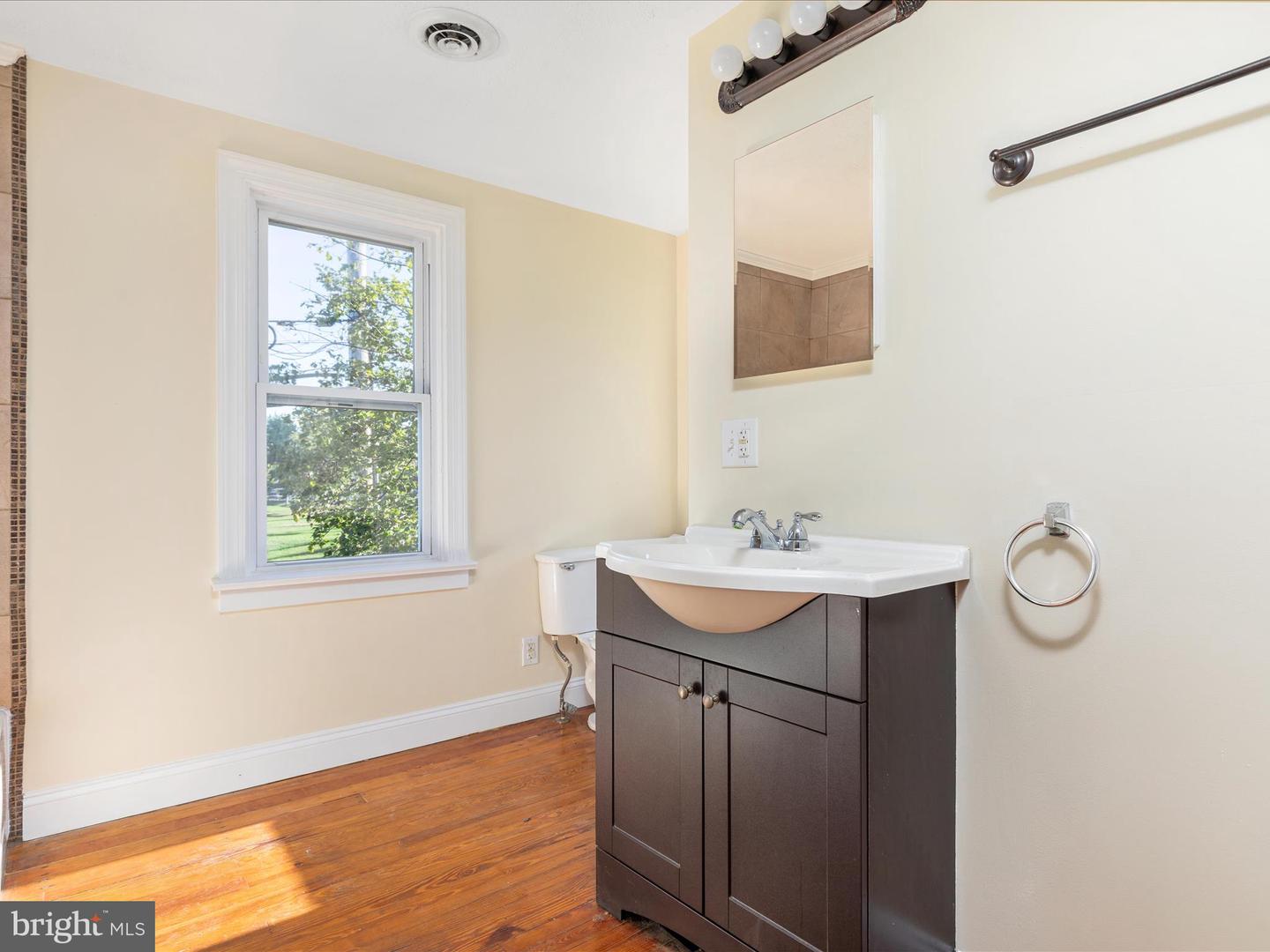 707 E CORK ST, WINCHESTER, Virginia 22601, 3 Bedrooms Bedrooms, ,2 BathroomsBathrooms,Residential,For sale,707 E CORK ST,VAWI2009160 MLS # VAWI2009160