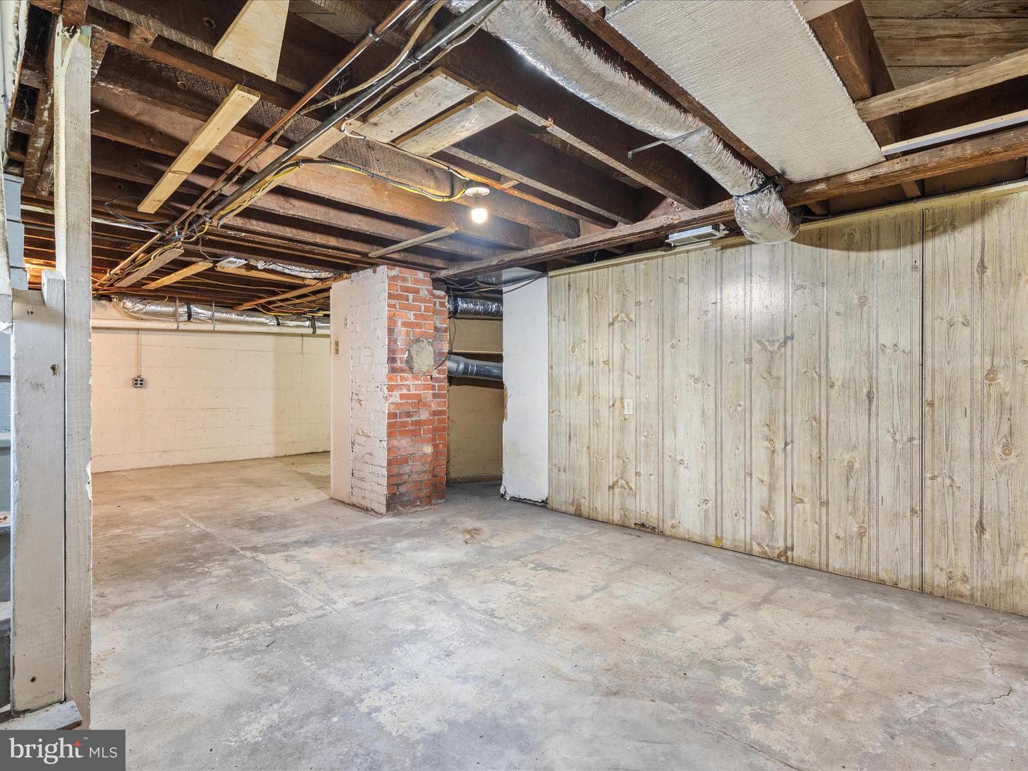 707 E CORK ST, WINCHESTER, Virginia 22601, 3 Bedrooms Bedrooms, ,2 BathroomsBathrooms,Residential,For sale,707 E CORK ST,VAWI2009160 MLS # VAWI2009160