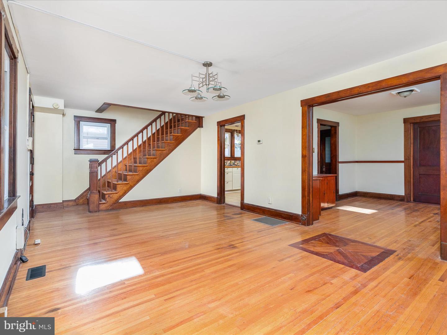 707 E CORK ST, WINCHESTER, Virginia 22601, 3 Bedrooms Bedrooms, ,2 BathroomsBathrooms,Residential,For sale,707 E CORK ST,VAWI2009160 MLS # VAWI2009160