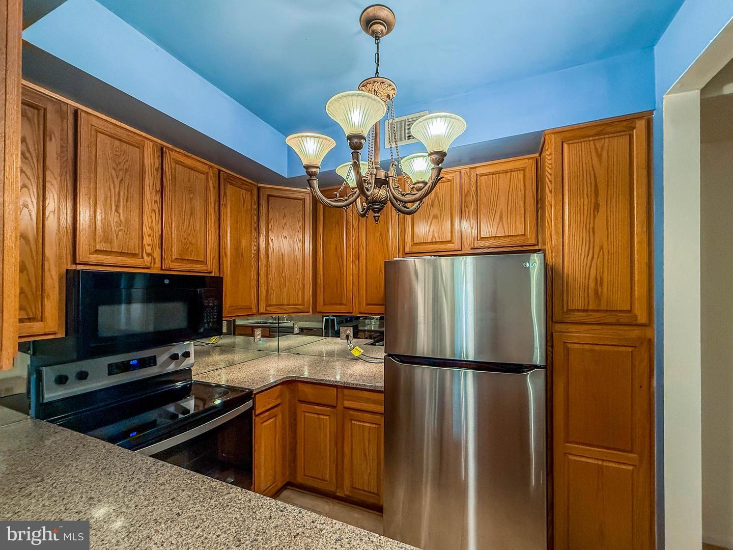 6800 BRINDLE HEATH WAY #261, ALEXANDRIA, Virginia 22315, 1 Bedroom Bedrooms, ,1 BathroomBathrooms,Residential,For sale,6800 BRINDLE HEATH WAY #261,VAFX2270480 MLS # VAFX2270480