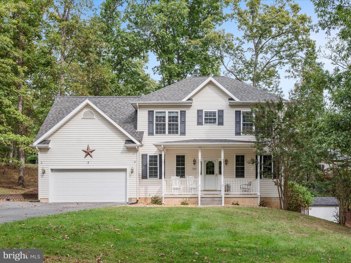 200 DOGWOOD DR, CROSS JUNCTION, Virginia 22625, 4 Bedrooms Bedrooms, ,2 BathroomsBathrooms,Residential,For sale,200 DOGWOOD DR,VAFV2037178 MLS # VAFV2037178