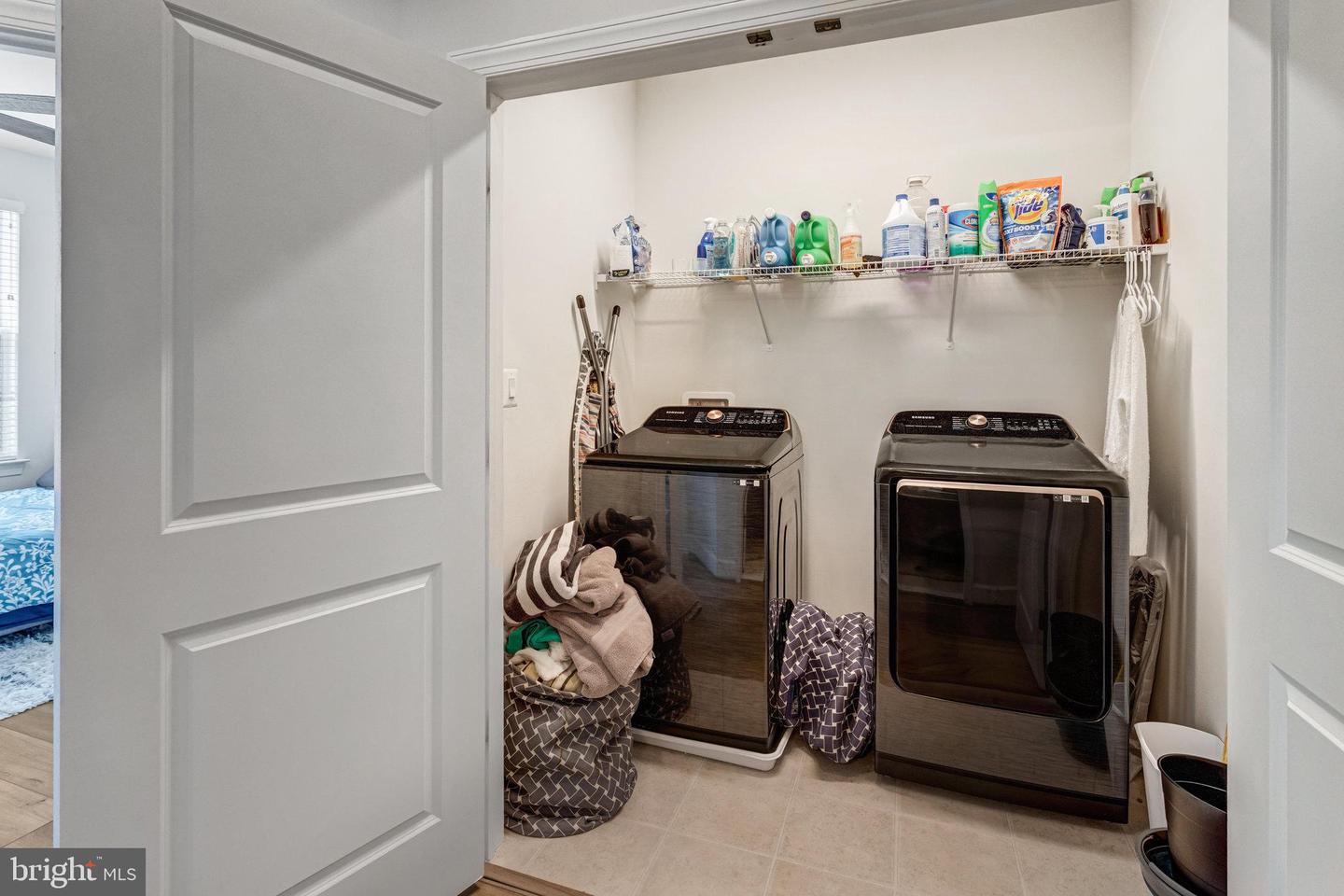 13717 COURSE VIEW WAY, WOODBRIDGE, Virginia 22191, 4 Bedrooms Bedrooms, ,3 BathroomsBathrooms,Residential,For sale,13717 COURSE VIEW WAY,VAPW2105294 MLS # VAPW2105294