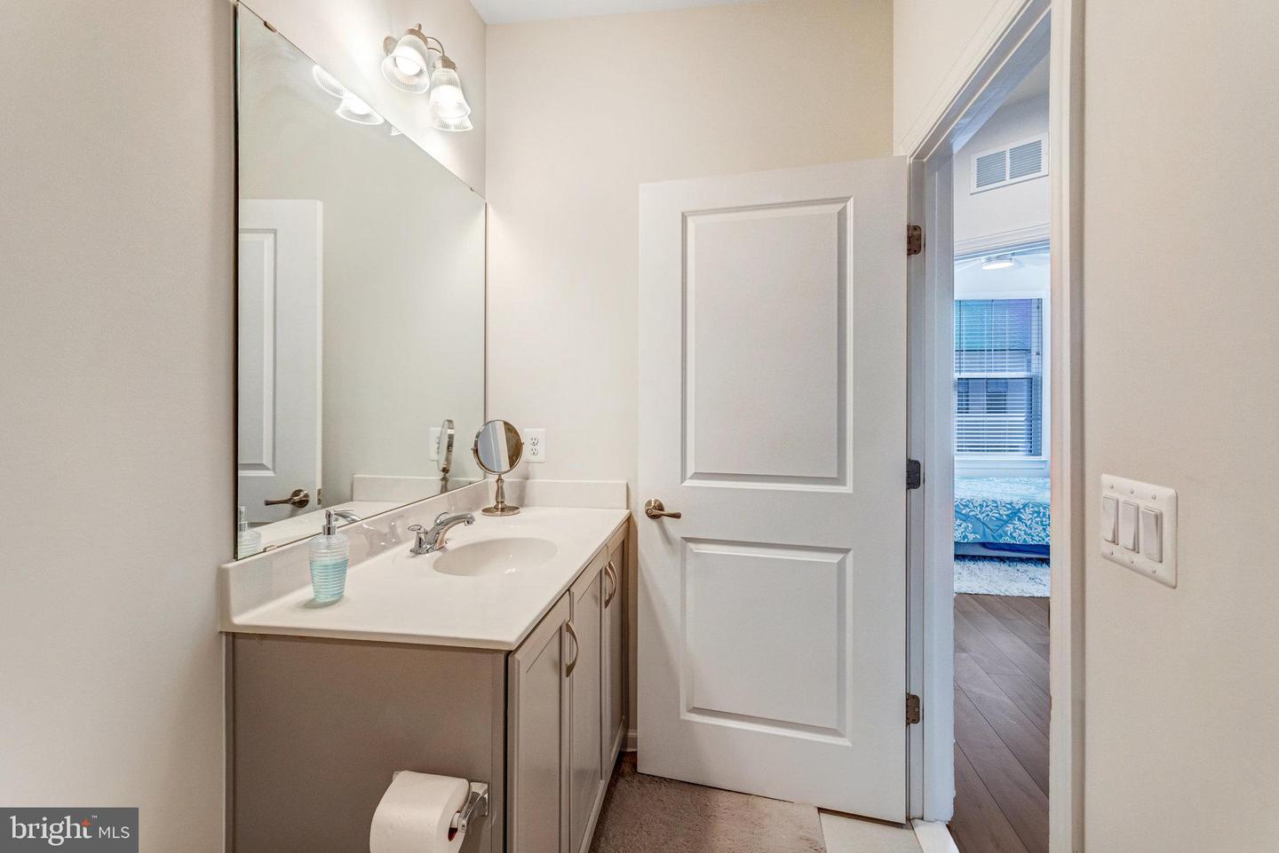 13717 COURSE VIEW WAY, WOODBRIDGE, Virginia 22191, 4 Bedrooms Bedrooms, ,3 BathroomsBathrooms,Residential,For sale,13717 COURSE VIEW WAY,VAPW2105294 MLS # VAPW2105294