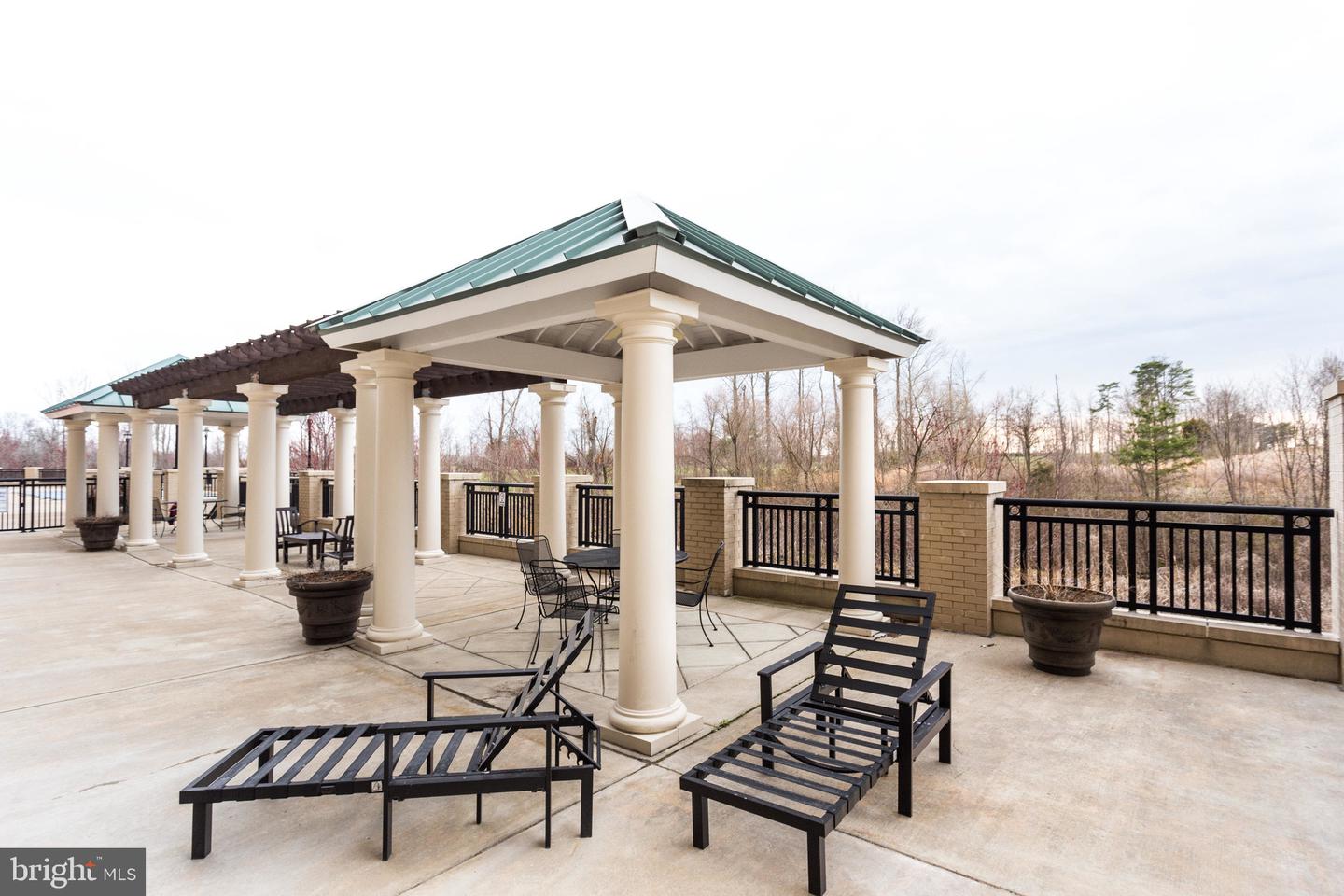 13717 COURSE VIEW WAY, WOODBRIDGE, Virginia 22191, 4 Bedrooms Bedrooms, ,3 BathroomsBathrooms,Residential,For sale,13717 COURSE VIEW WAY,VAPW2105294 MLS # VAPW2105294