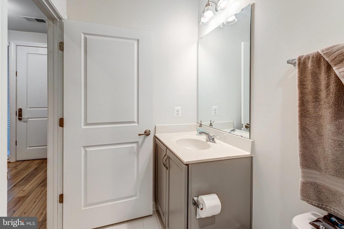 13717 COURSE VIEW WAY, WOODBRIDGE, Virginia 22191, 4 Bedrooms Bedrooms, ,3 BathroomsBathrooms,Residential,For sale,13717 COURSE VIEW WAY,VAPW2105294 MLS # VAPW2105294
