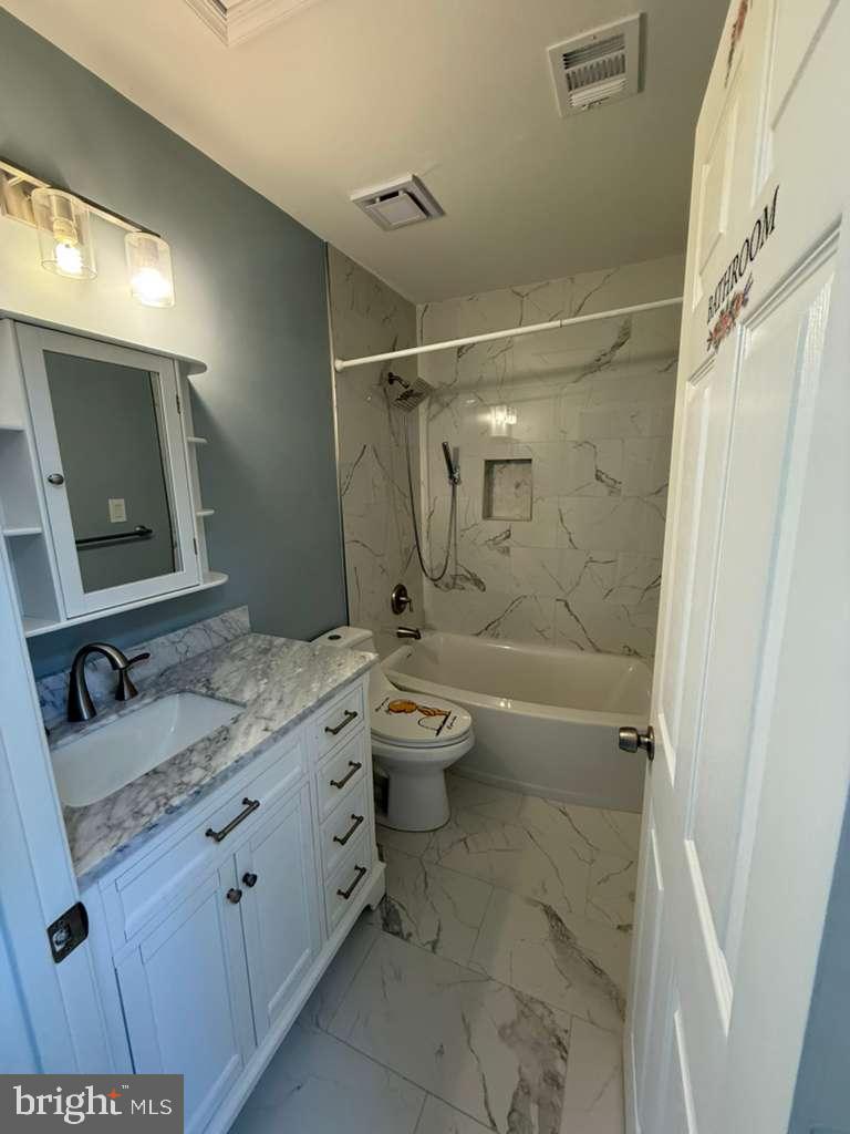 8312 WALLACE LN, MANASSAS, Virginia 20109, 4 Bedrooms Bedrooms, 10 Rooms Rooms,3 BathroomsBathrooms,Residential,For sale,8312 WALLACE LN,VAPW2105356 MLS # VAPW2105356