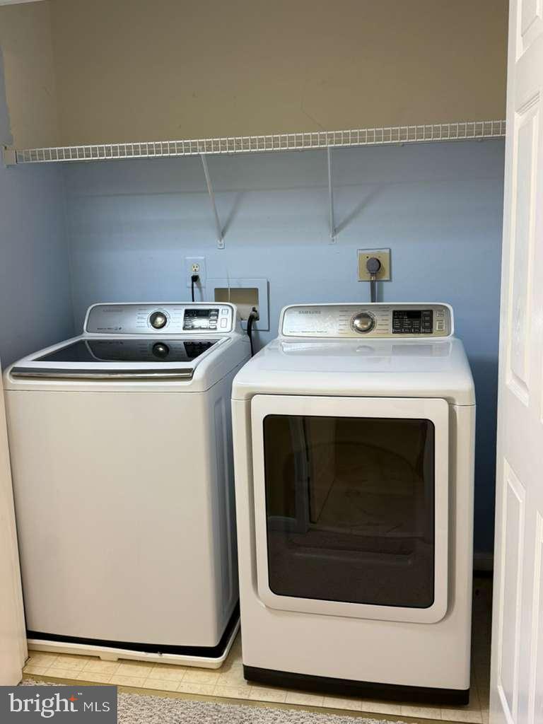 8312 WALLACE LN, MANASSAS, Virginia 20109, 4 Bedrooms Bedrooms, 10 Rooms Rooms,3 BathroomsBathrooms,Residential,For sale,8312 WALLACE LN,VAPW2105356 MLS # VAPW2105356