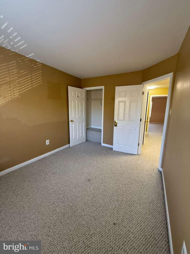 8312 WALLACE LN, MANASSAS, Virginia 20109, 4 Bedrooms Bedrooms, 10 Rooms Rooms,3 BathroomsBathrooms,Residential,For sale,8312 WALLACE LN,VAPW2105356 MLS # VAPW2105356