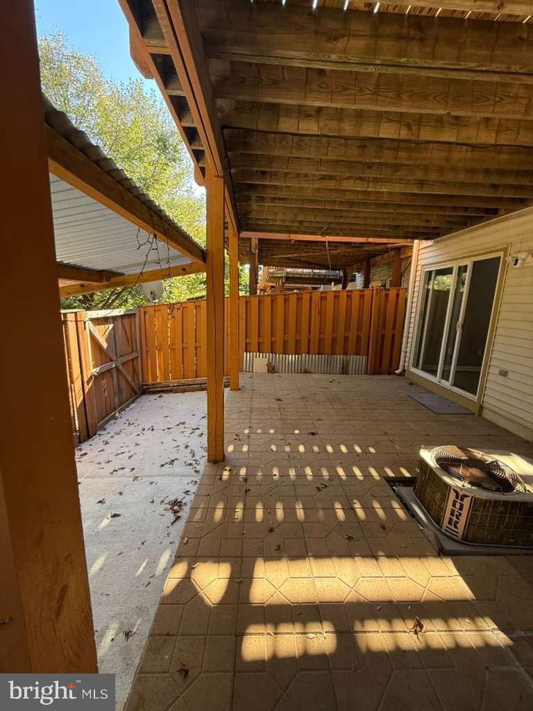 8312 WALLACE LN, MANASSAS, Virginia 20109, 4 Bedrooms Bedrooms, 10 Rooms Rooms,3 BathroomsBathrooms,Residential,For sale,8312 WALLACE LN,VAPW2105356 MLS # VAPW2105356