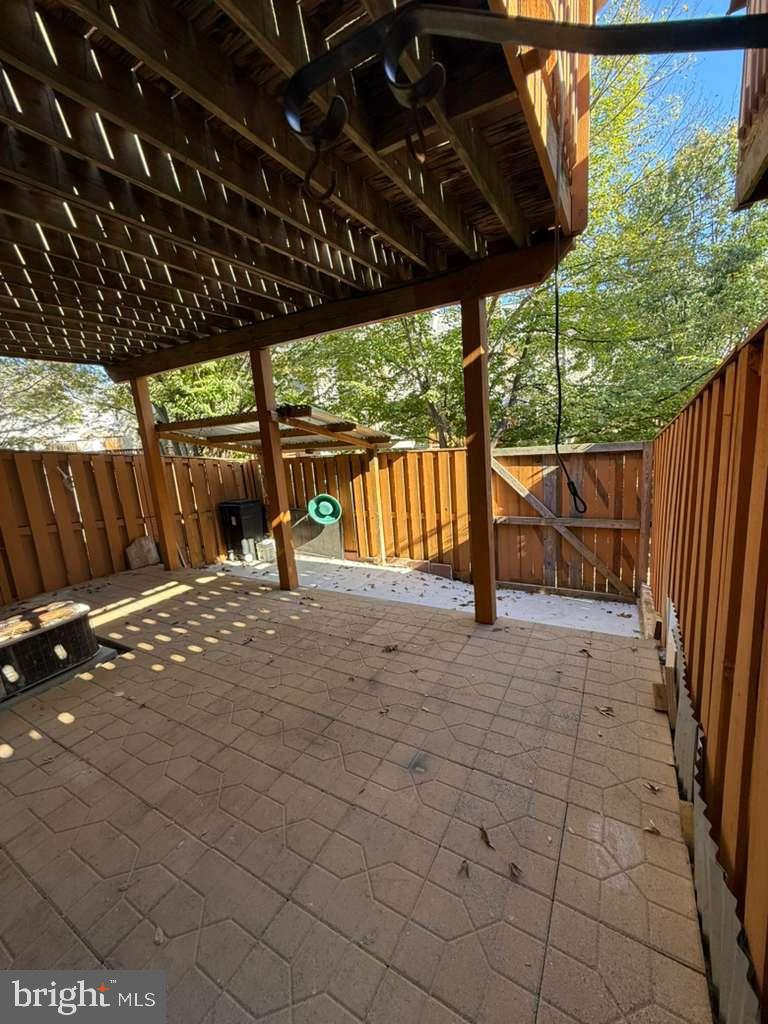 8312 WALLACE LN, MANASSAS, Virginia 20109, 4 Bedrooms Bedrooms, 10 Rooms Rooms,3 BathroomsBathrooms,Residential,For sale,8312 WALLACE LN,VAPW2105356 MLS # VAPW2105356