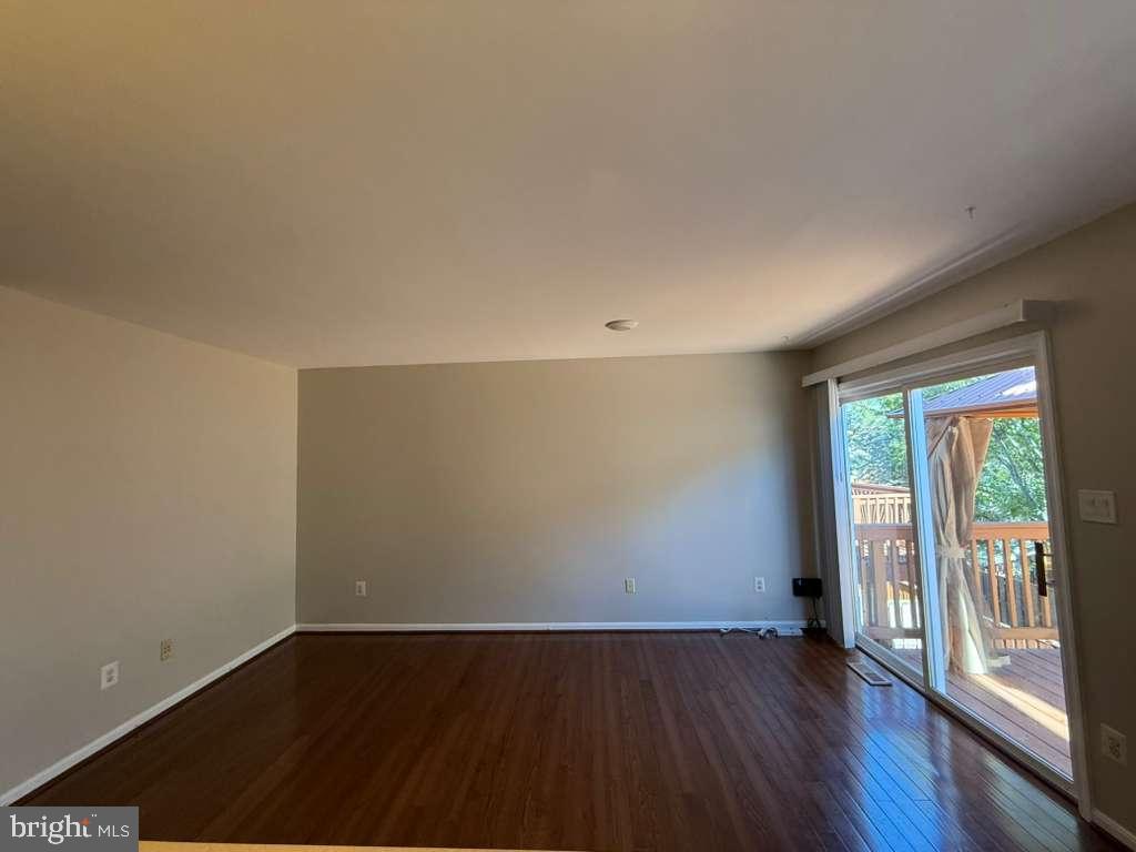 8312 WALLACE LN, MANASSAS, Virginia 20109, 4 Bedrooms Bedrooms, 10 Rooms Rooms,3 BathroomsBathrooms,Residential,For sale,8312 WALLACE LN,VAPW2105356 MLS # VAPW2105356