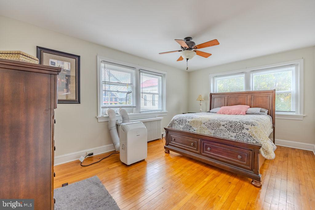 10-12 W CECIL ST, WINCHESTER, Virginia 22601, 4 Bedrooms Bedrooms, ,3 BathroomsBathrooms,Residential,For sale,10-12 W CECIL ST,VAWI2009186 MLS # VAWI2009186