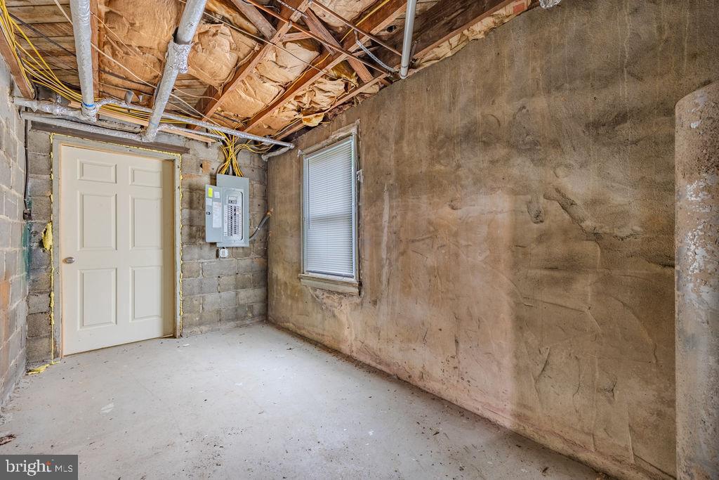 10-12 W CECIL ST, WINCHESTER, Virginia 22601, 4 Bedrooms Bedrooms, ,3 BathroomsBathrooms,Residential,For sale,10-12 W CECIL ST,VAWI2009186 MLS # VAWI2009186