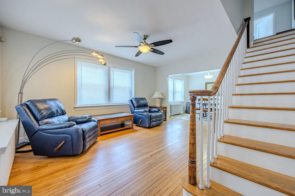 10-12 W CECIL ST, WINCHESTER, Virginia 22601, 4 Bedrooms Bedrooms, ,3 BathroomsBathrooms,Residential,For sale,10-12 W CECIL ST,VAWI2009186 MLS # VAWI2009186