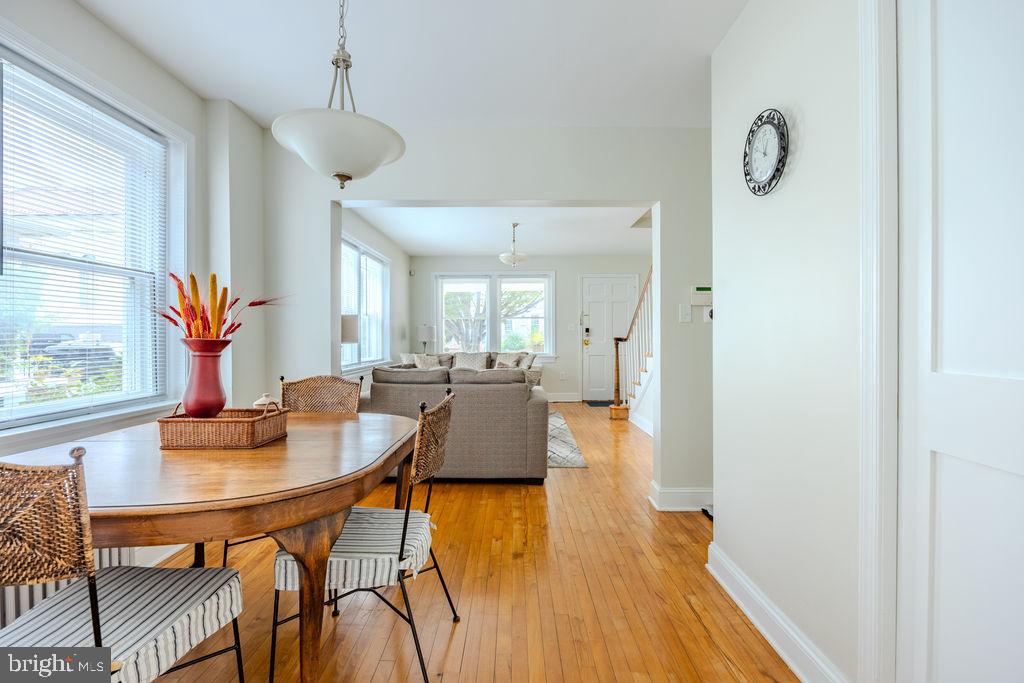 10-12 W CECIL ST, WINCHESTER, Virginia 22601, 4 Bedrooms Bedrooms, ,3 BathroomsBathrooms,Residential,For sale,10-12 W CECIL ST,VAWI2009186 MLS # VAWI2009186