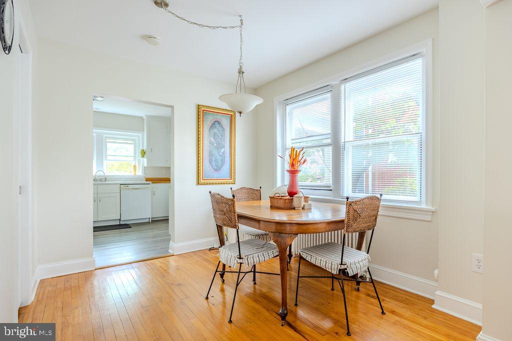 10-12 W CECIL ST, WINCHESTER, Virginia 22601, 4 Bedrooms Bedrooms, ,3 BathroomsBathrooms,Residential,For sale,10-12 W CECIL ST,VAWI2009186 MLS # VAWI2009186
