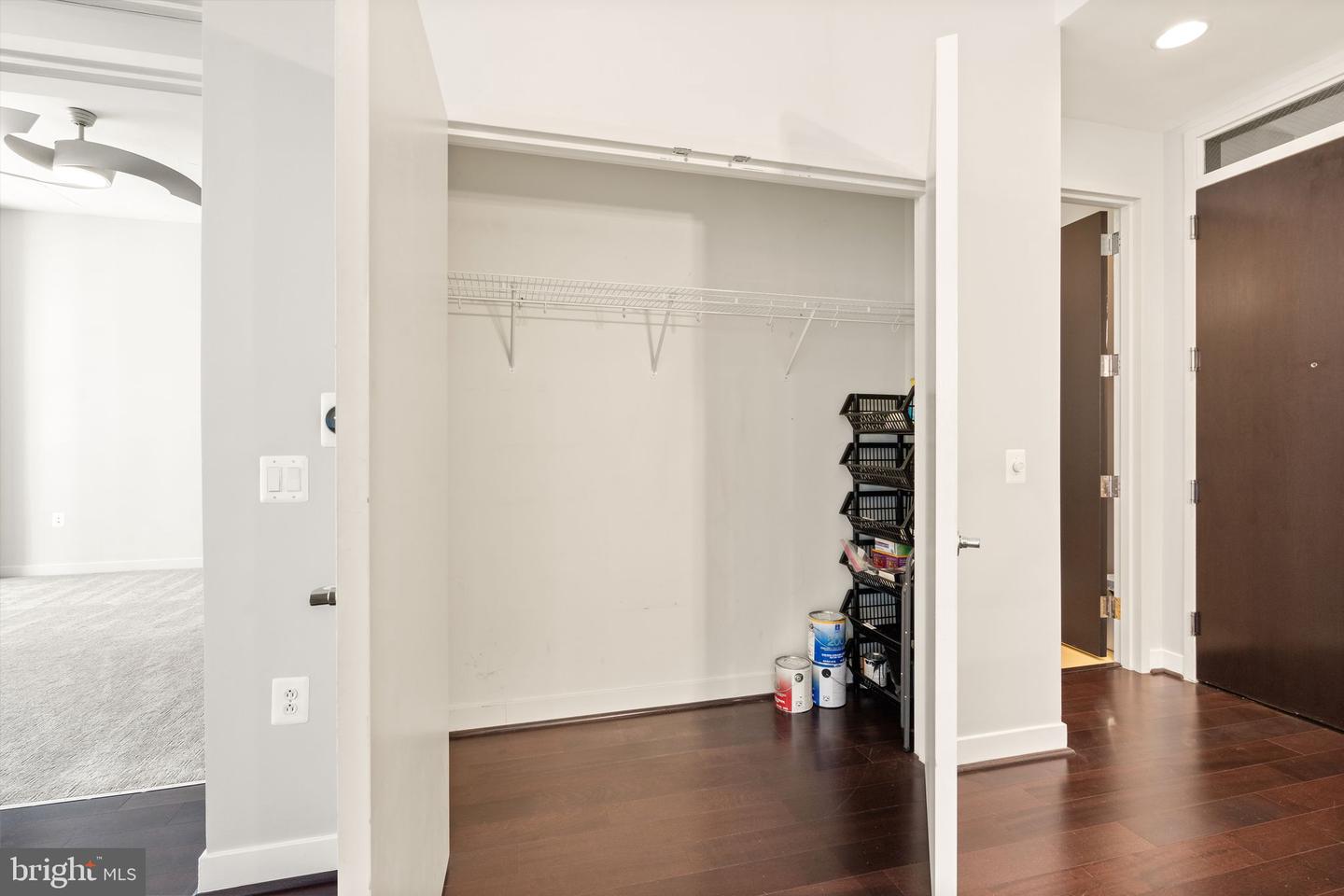 12025 NEW DOMINION PKWY #406, RESTON, Virginia 20190, 1 Bedroom Bedrooms, 3 Rooms Rooms,1 BathroomBathrooms,Residential,For sale,12025 NEW DOMINION PKWY #406,VAFX2272630 MLS # VAFX2272630 12025 NEW DOMINION PKWY #406, RESTON, Virginia 20190, 1 Bedroom Bedrooms, 3 Rooms Rooms,1 BathroomBathrooms,Residential,For sale,12025 NEW DOMINION PKWY #406,VAFX2272630 MLS # VAFX2272630