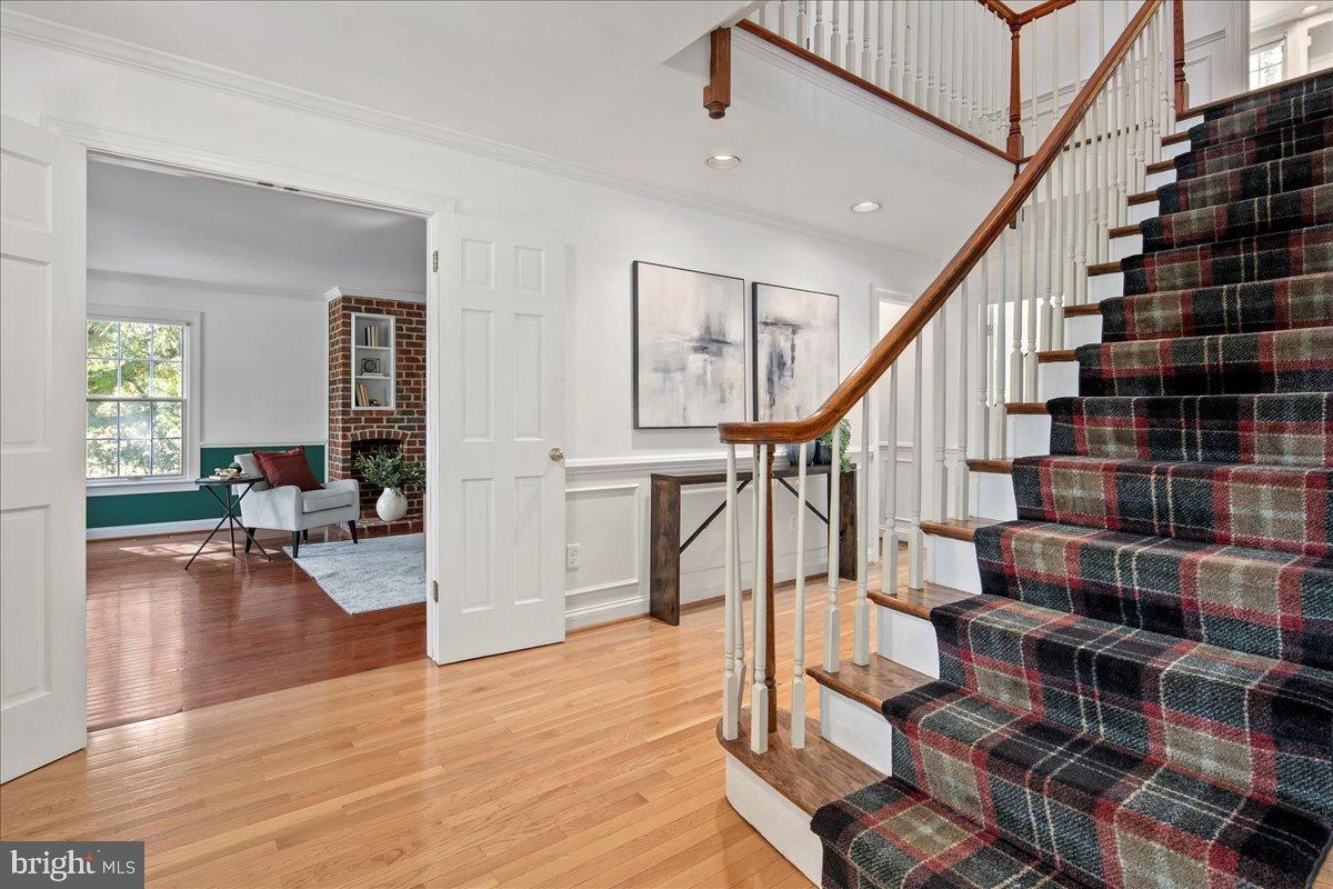 7308 BLUE DAN LN, CLIFTON, Virginia 20124, 7 Bedrooms Bedrooms, ,6 BathroomsBathrooms,Residential,For sale,7308 BLUE DAN LN,VAFX2272694 MLS # VAFX2272694