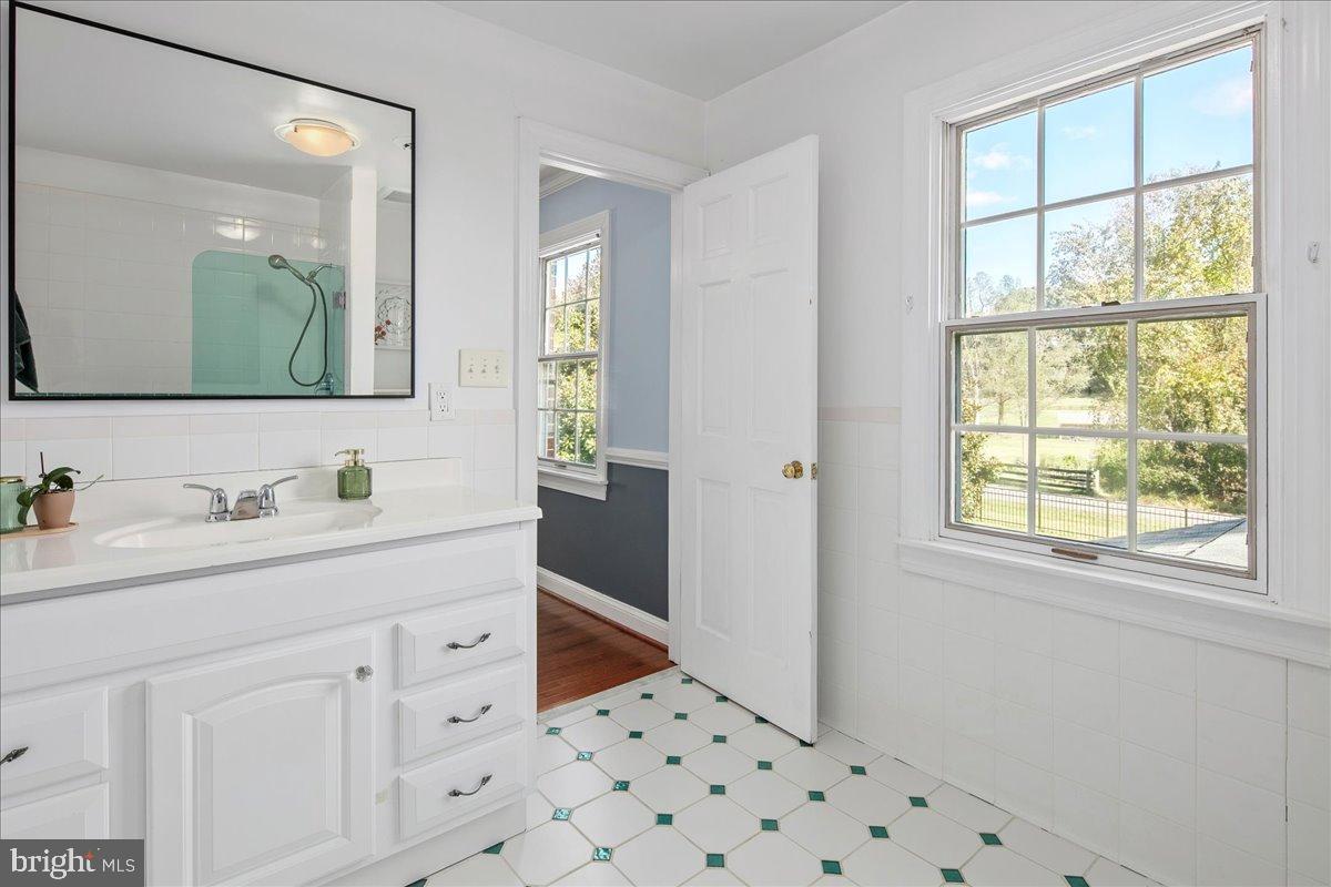 7308 BLUE DAN LN, CLIFTON, Virginia 20124, 7 Bedrooms Bedrooms, ,6 BathroomsBathrooms,Residential,For sale,7308 BLUE DAN LN,VAFX2272694 MLS # VAFX2272694