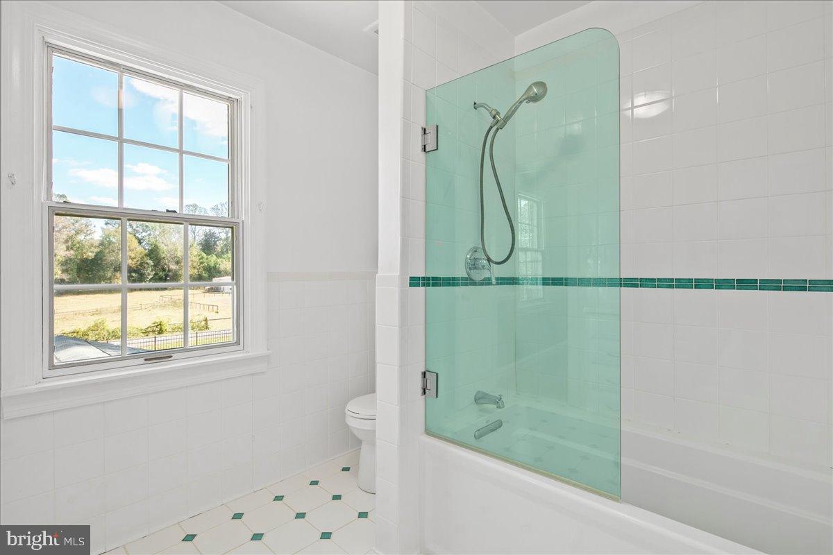 7308 BLUE DAN LN, CLIFTON, Virginia 20124, 7 Bedrooms Bedrooms, ,6 BathroomsBathrooms,Residential,For sale,7308 BLUE DAN LN,VAFX2272694 MLS # VAFX2272694
