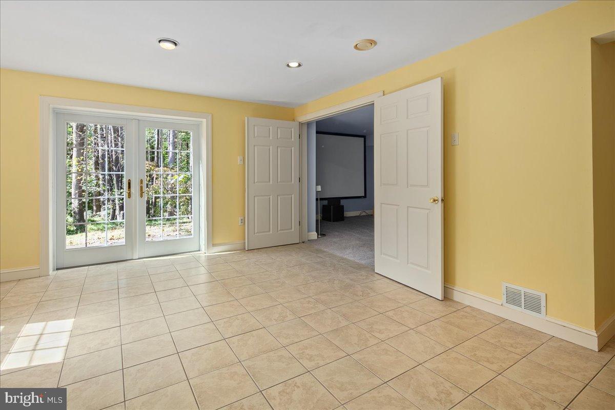 7308 BLUE DAN LN, CLIFTON, Virginia 20124, 7 Bedrooms Bedrooms, ,6 BathroomsBathrooms,Residential,For sale,7308 BLUE DAN LN,VAFX2272694 MLS # VAFX2272694