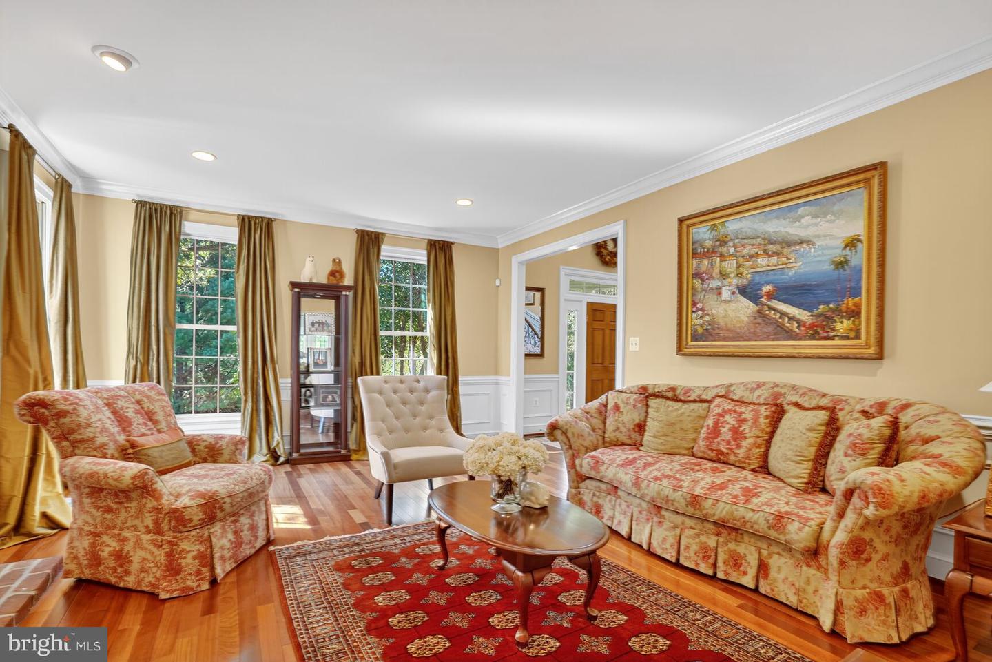 6705 CEDAR VIEW CT, CLIFTON, Virginia 20124, 6 Bedrooms Bedrooms, ,3 BathroomsBathrooms,Residential,For sale,6705 CEDAR VIEW CT,VAFX2272702 MLS # VAFX2272702