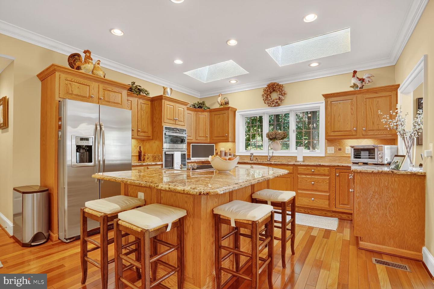 6705 CEDAR VIEW CT, CLIFTON, Virginia 20124, 6 Bedrooms Bedrooms, ,3 BathroomsBathrooms,Residential,For sale,6705 CEDAR VIEW CT,VAFX2272702 MLS # VAFX2272702