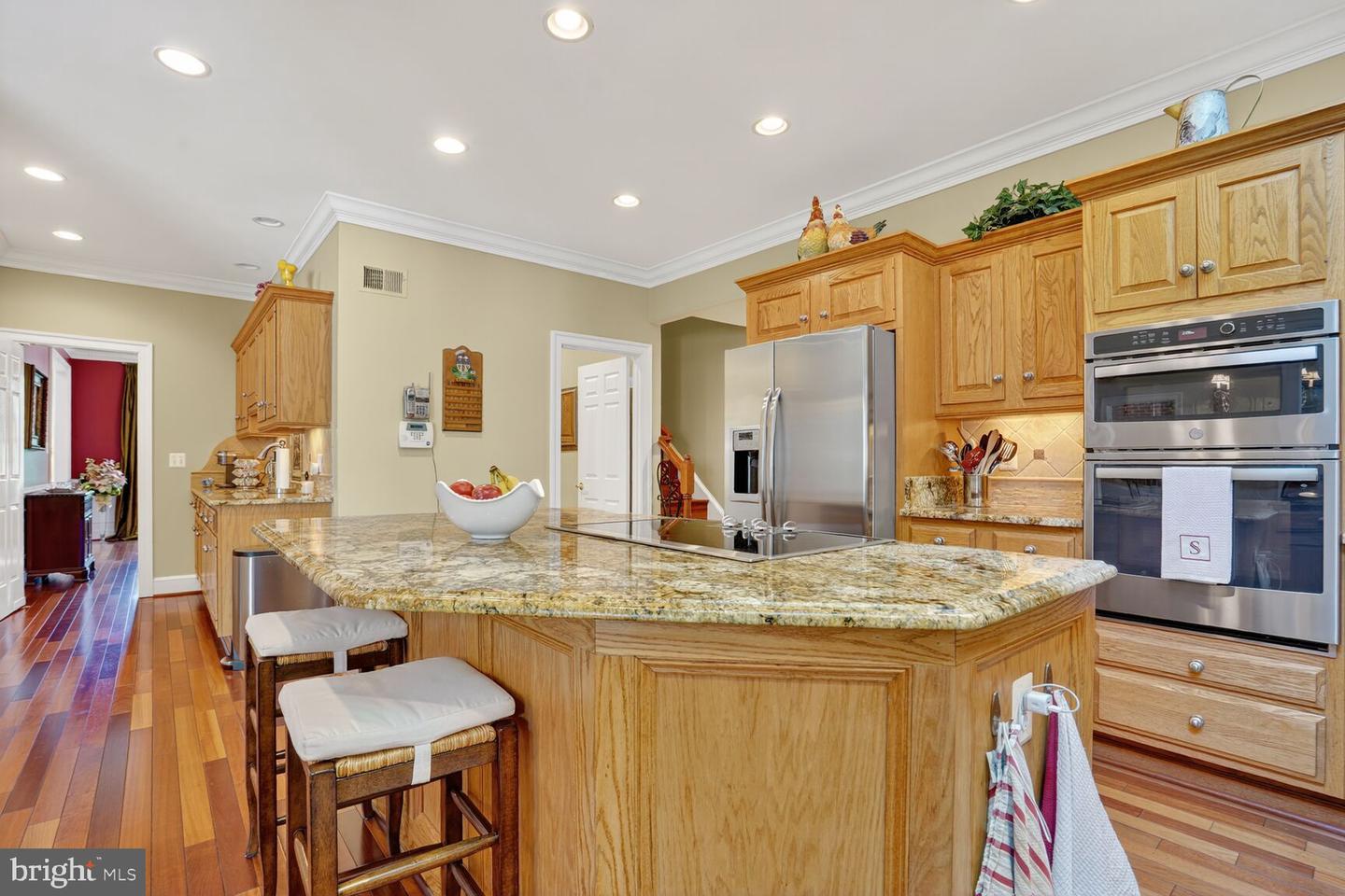 6705 CEDAR VIEW CT, CLIFTON, Virginia 20124, 6 Bedrooms Bedrooms, ,3 BathroomsBathrooms,Residential,For sale,6705 CEDAR VIEW CT,VAFX2272702 MLS # VAFX2272702