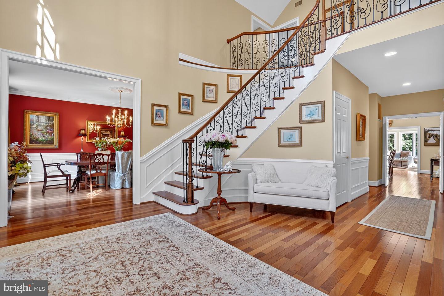 6705 CEDAR VIEW CT, CLIFTON, Virginia 20124, 6 Bedrooms Bedrooms, ,3 BathroomsBathrooms,Residential,For sale,6705 CEDAR VIEW CT,VAFX2272702 MLS # VAFX2272702