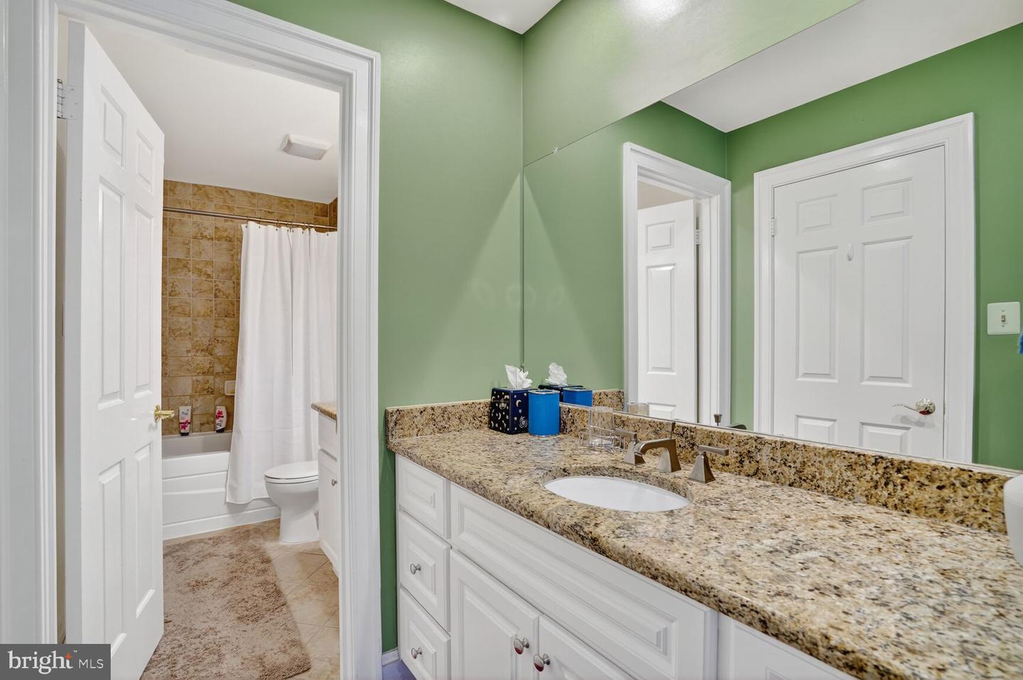 6705 CEDAR VIEW CT, CLIFTON, Virginia 20124, 6 Bedrooms Bedrooms, ,3 BathroomsBathrooms,Residential,For sale,6705 CEDAR VIEW CT,VAFX2272702 MLS # VAFX2272702