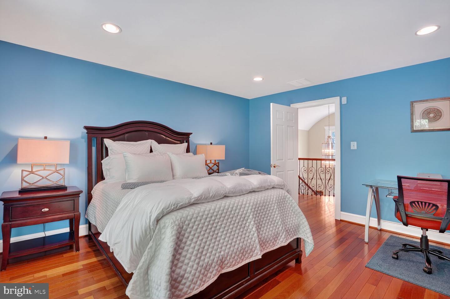 6705 CEDAR VIEW CT, CLIFTON, Virginia 20124, 6 Bedrooms Bedrooms, ,3 BathroomsBathrooms,Residential,For sale,6705 CEDAR VIEW CT,VAFX2272702 MLS # VAFX2272702