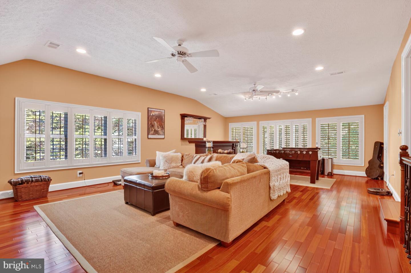 6705 CEDAR VIEW CT, CLIFTON, Virginia 20124, 6 Bedrooms Bedrooms, ,3 BathroomsBathrooms,Residential,For sale,6705 CEDAR VIEW CT,VAFX2272702 MLS # VAFX2272702