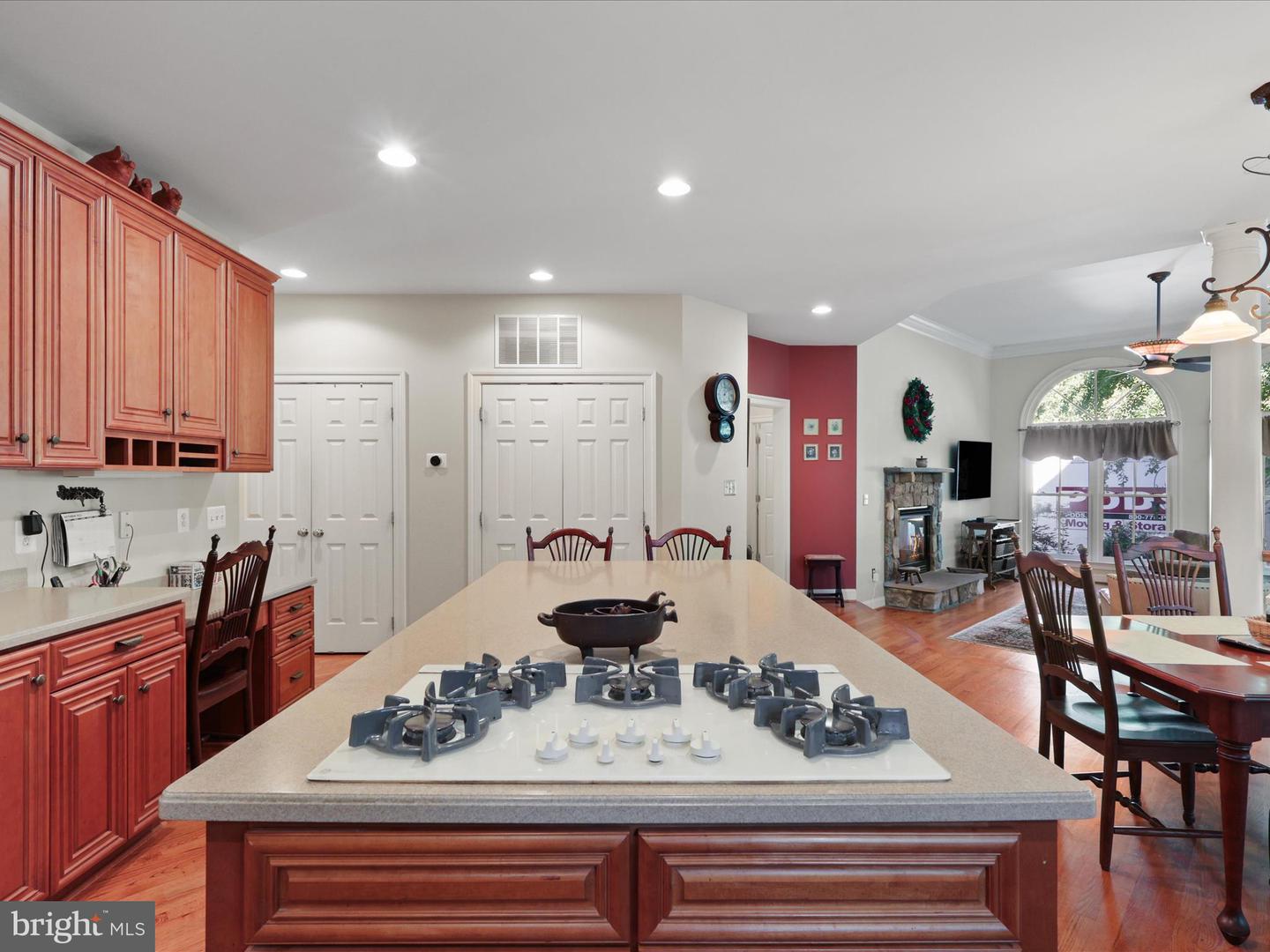 12848 REDBIRD RDG, CLIFTON, Virginia 20124, 5 Bedrooms Bedrooms, ,4 BathroomsBathrooms,Residential,For sale,12848 REDBIRD RDG,VAFX2272730 MLS # VAFX2272730
