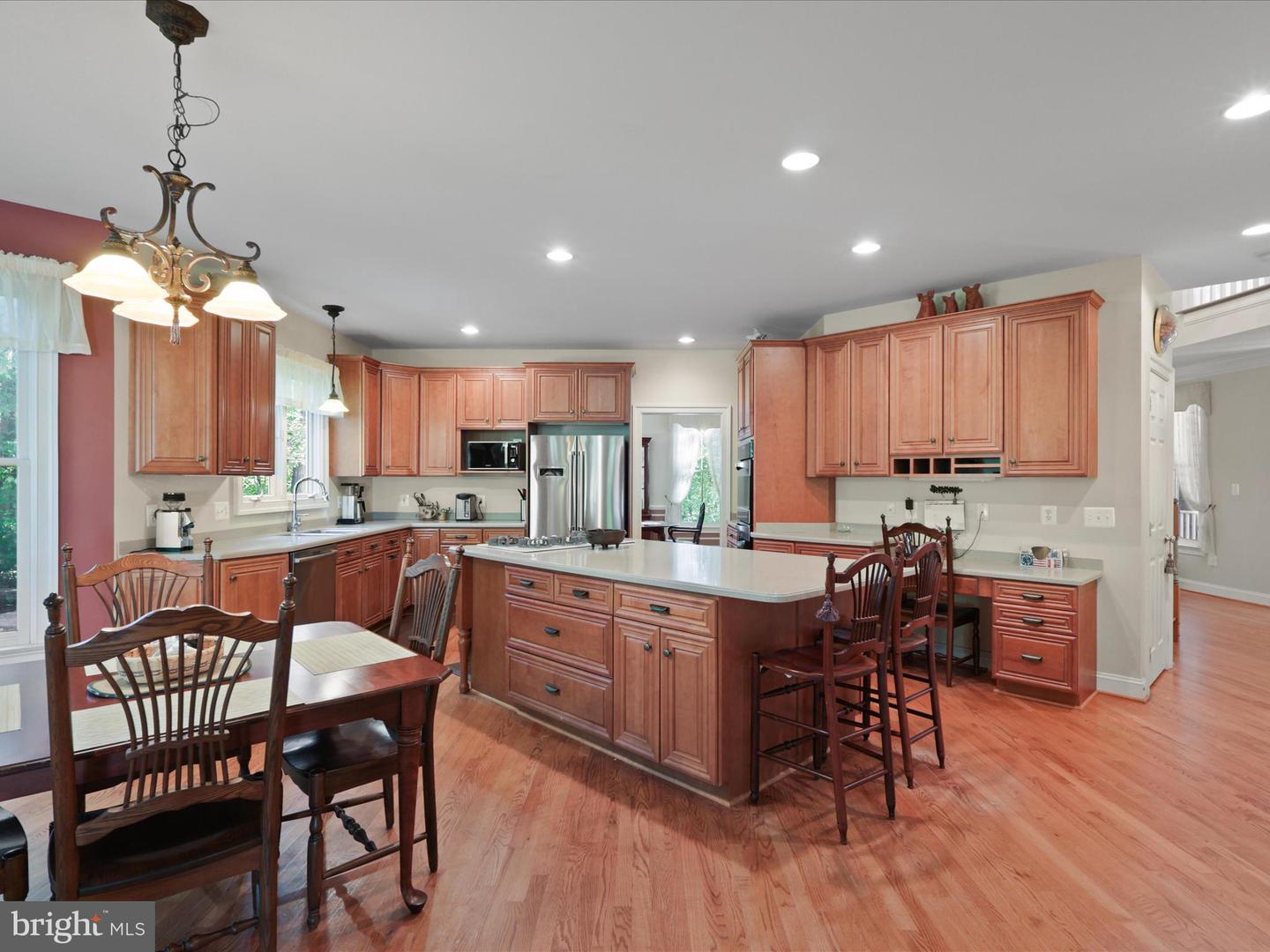 12848 REDBIRD RDG, CLIFTON, Virginia 20124, 5 Bedrooms Bedrooms, ,4 BathroomsBathrooms,Residential,For sale,12848 REDBIRD RDG,VAFX2272730 MLS # VAFX2272730