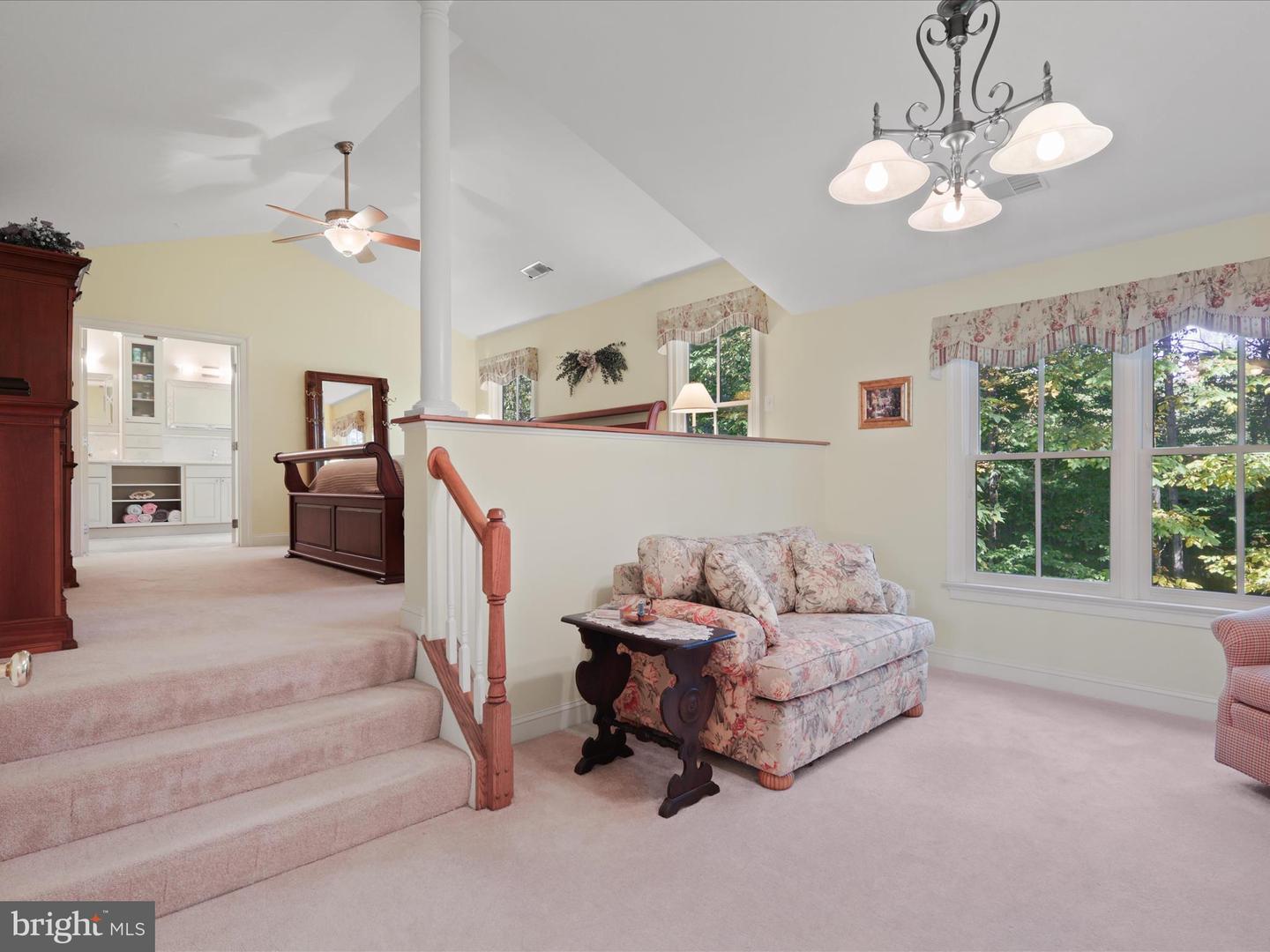 12848 REDBIRD RDG, CLIFTON, Virginia 20124, 5 Bedrooms Bedrooms, ,4 BathroomsBathrooms,Residential,For sale,12848 REDBIRD RDG,VAFX2272730 MLS # VAFX2272730