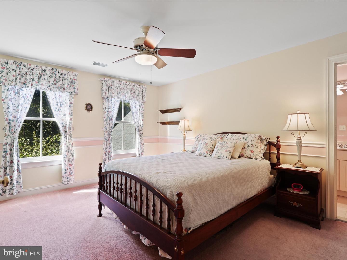 12848 REDBIRD RDG, CLIFTON, Virginia 20124, 5 Bedrooms Bedrooms, ,4 BathroomsBathrooms,Residential,For sale,12848 REDBIRD RDG,VAFX2272730 MLS # VAFX2272730