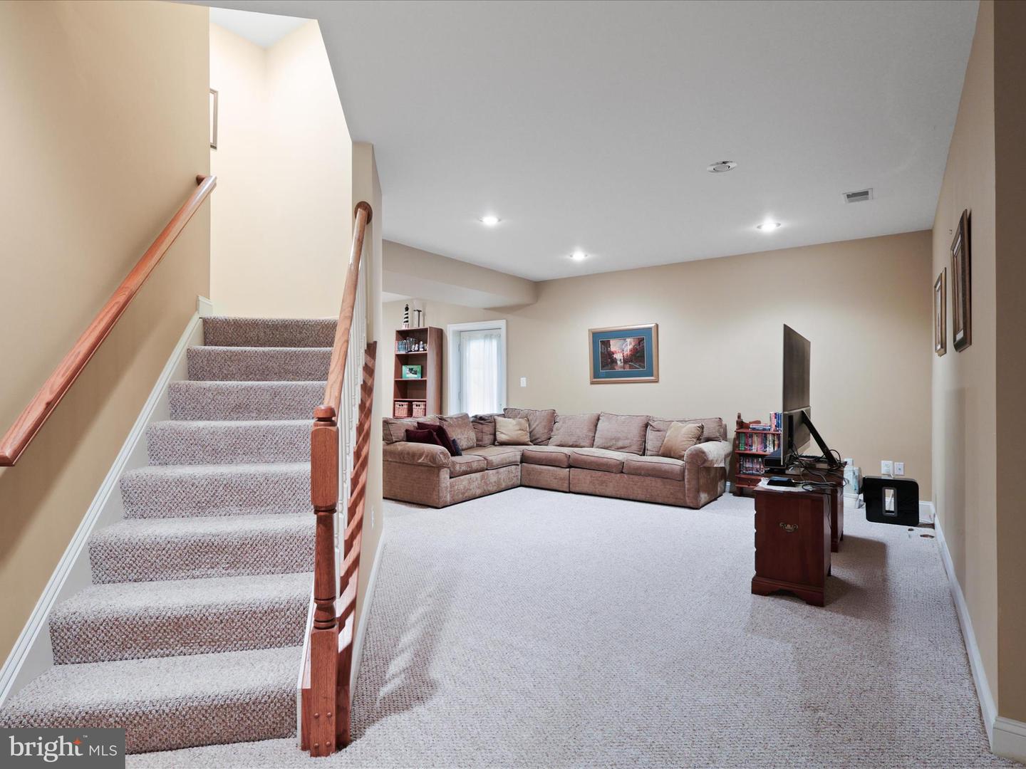 12848 REDBIRD RDG, CLIFTON, Virginia 20124, 5 Bedrooms Bedrooms, ,4 BathroomsBathrooms,Residential,For sale,12848 REDBIRD RDG,VAFX2272730 MLS # VAFX2272730