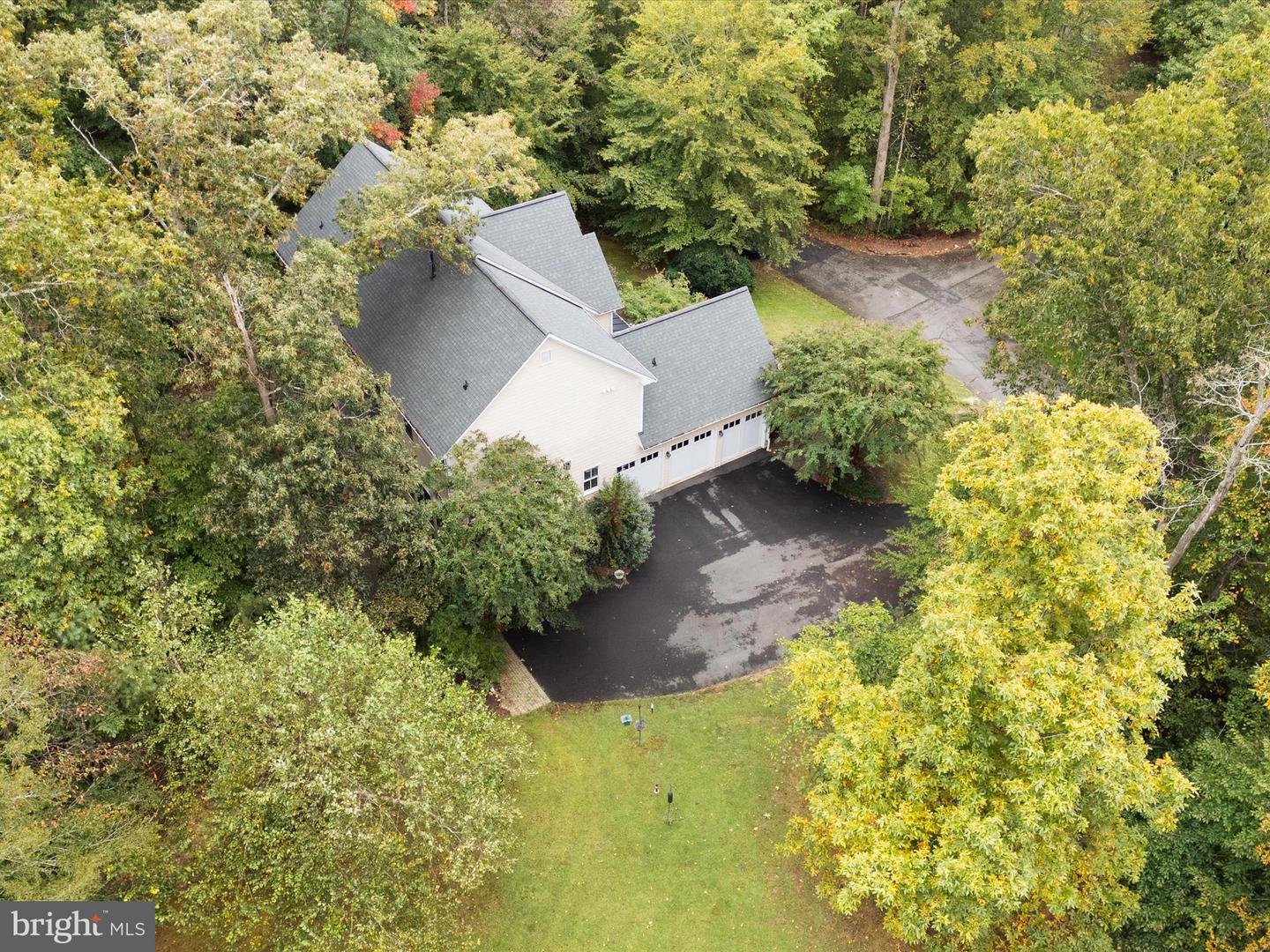 12848 REDBIRD RDG, CLIFTON, Virginia 20124, 5 Bedrooms Bedrooms, ,4 BathroomsBathrooms,Residential,For sale,12848 REDBIRD RDG,VAFX2272730 MLS # VAFX2272730