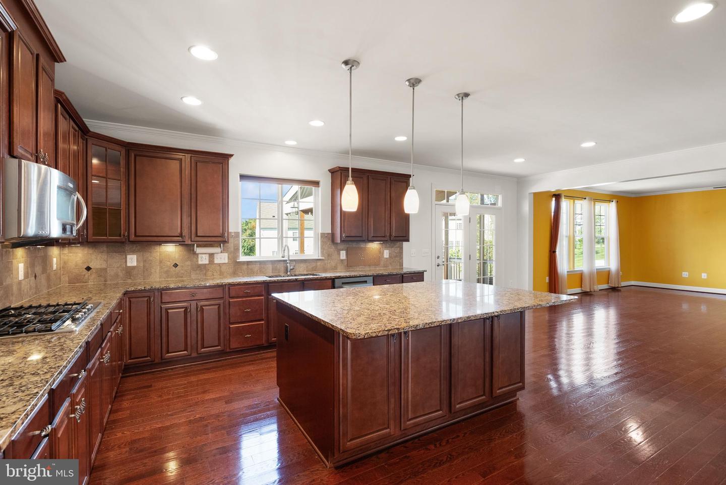 5666 SPRIGGS MEADOW DR, WOODBRIDGE, Virginia 22193, 5 Bedrooms Bedrooms, ,4 BathroomsBathrooms,Residential,For sale,5666 SPRIGGS MEADOW DR,VAPW2105400 MLS # VAPW2105400