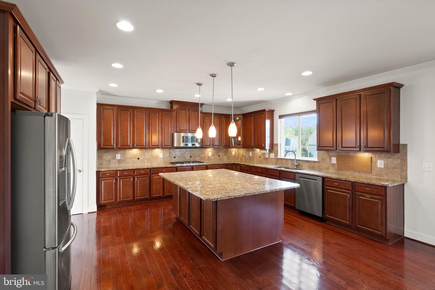 5666 SPRIGGS MEADOW DR, WOODBRIDGE, Virginia 22193, 5 Bedrooms Bedrooms, ,4 BathroomsBathrooms,Residential,For sale,5666 SPRIGGS MEADOW DR,VAPW2105400 MLS # VAPW2105400