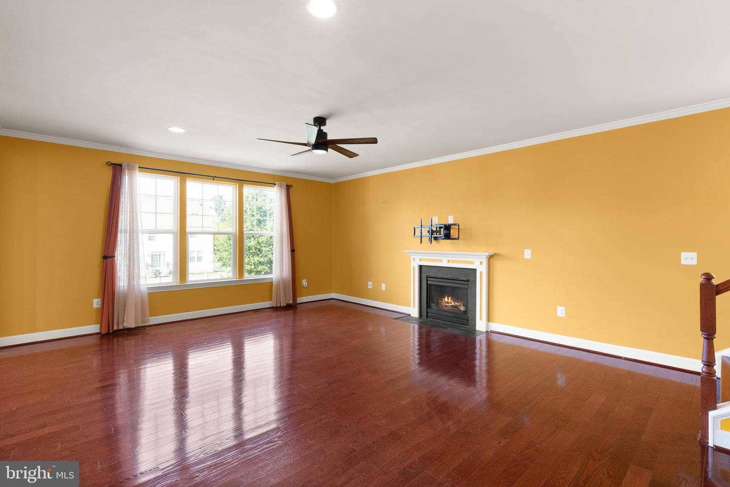 5666 SPRIGGS MEADOW DR, WOODBRIDGE, Virginia 22193, 5 Bedrooms Bedrooms, ,4 BathroomsBathrooms,Residential,For sale,5666 SPRIGGS MEADOW DR,VAPW2105400 MLS # VAPW2105400