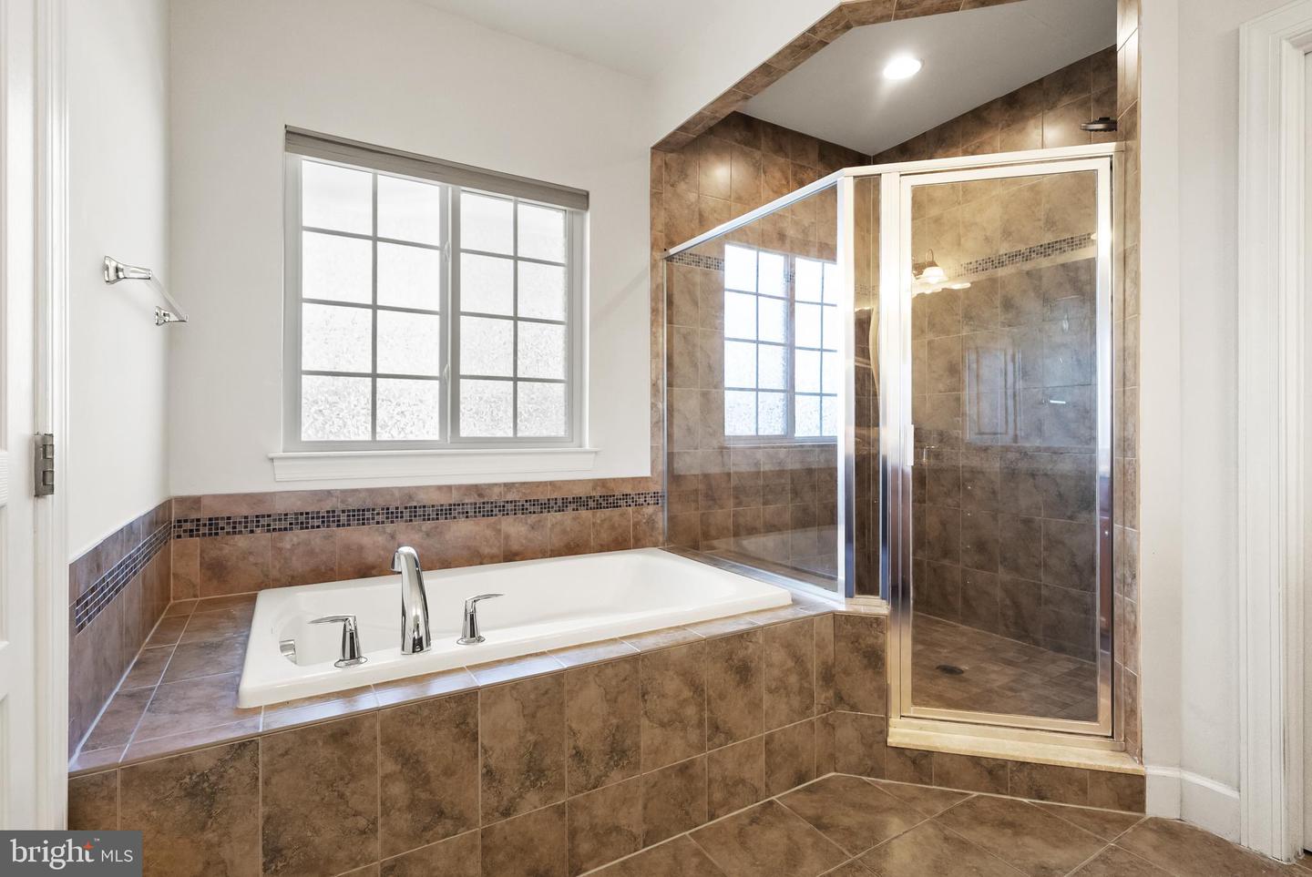 5666 SPRIGGS MEADOW DR, WOODBRIDGE, Virginia 22193, 5 Bedrooms Bedrooms, ,4 BathroomsBathrooms,Residential,For sale,5666 SPRIGGS MEADOW DR,VAPW2105400 MLS # VAPW2105400
